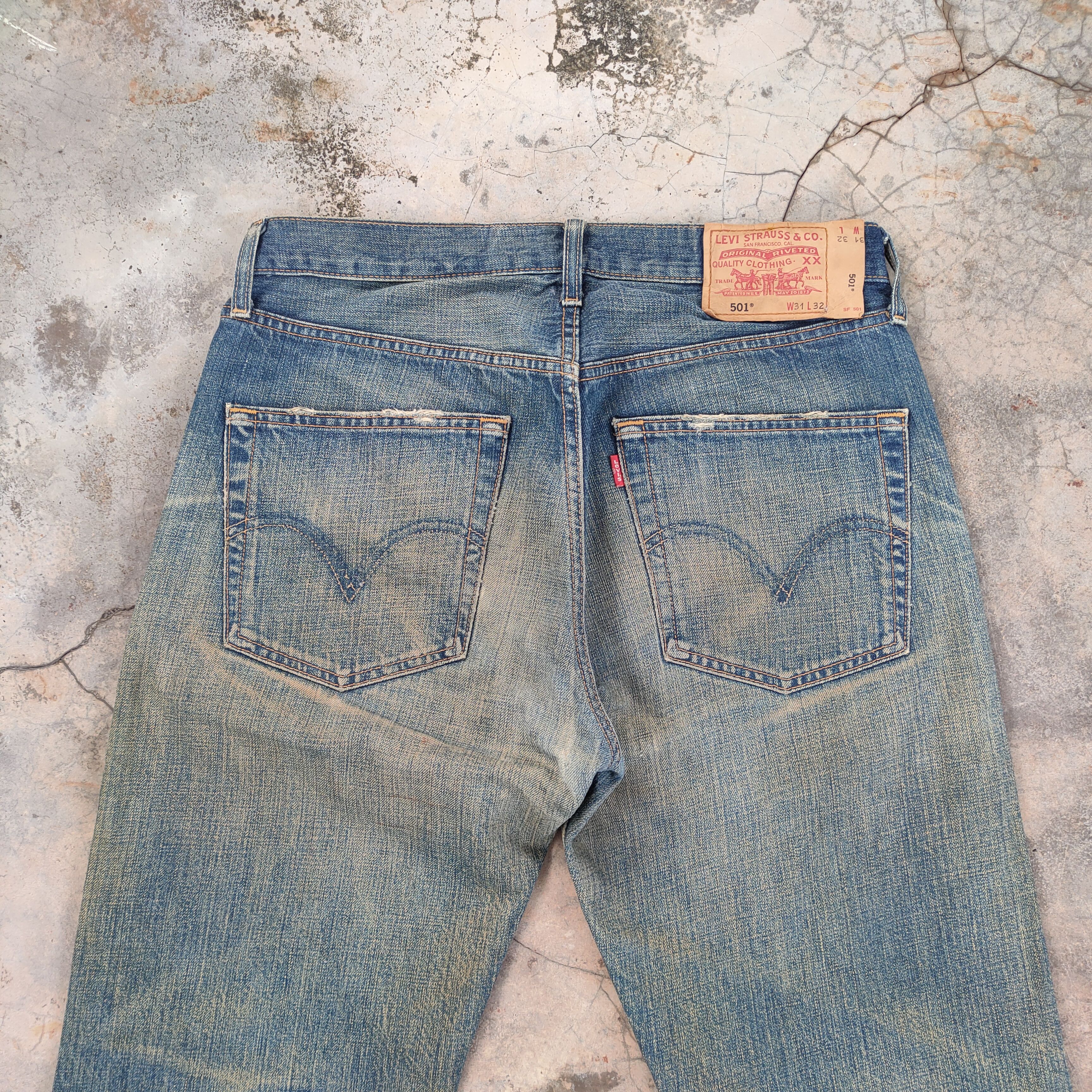 Levi's Vintage Clothing VINTAGE LEVI'S 501 FADED RUSTY DISTRESSED JEAN DENIM PANTS Size US 32 / EU 48 - 9 Thumbnail