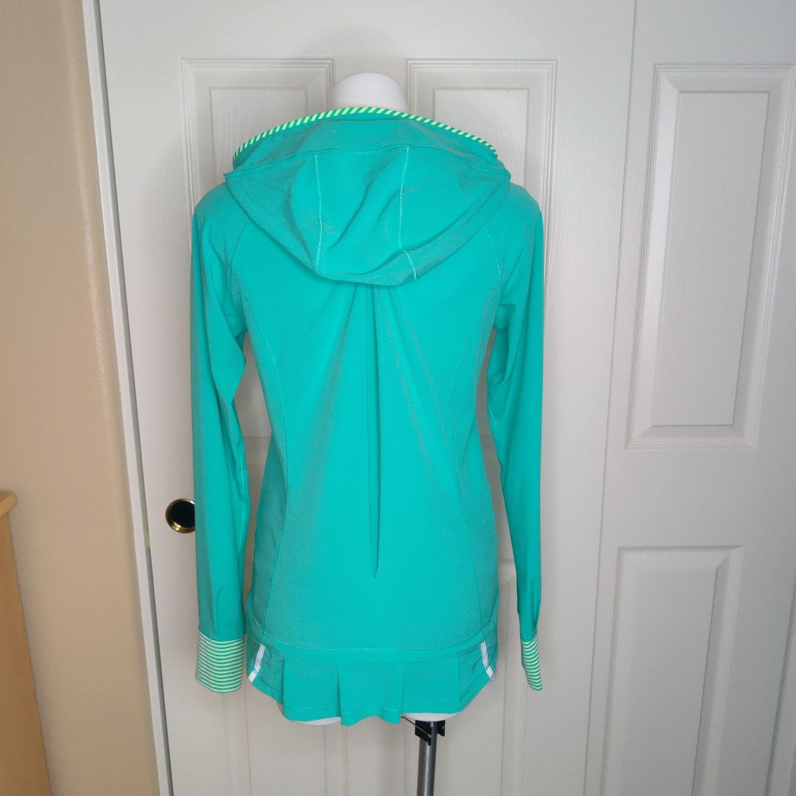 Lululemon Lightened Up Pullover Top Bali Breeze/1/8 Stripe Bali Breeze Size M / US 6-8 / IT 42-44 - 5 Thumbnail