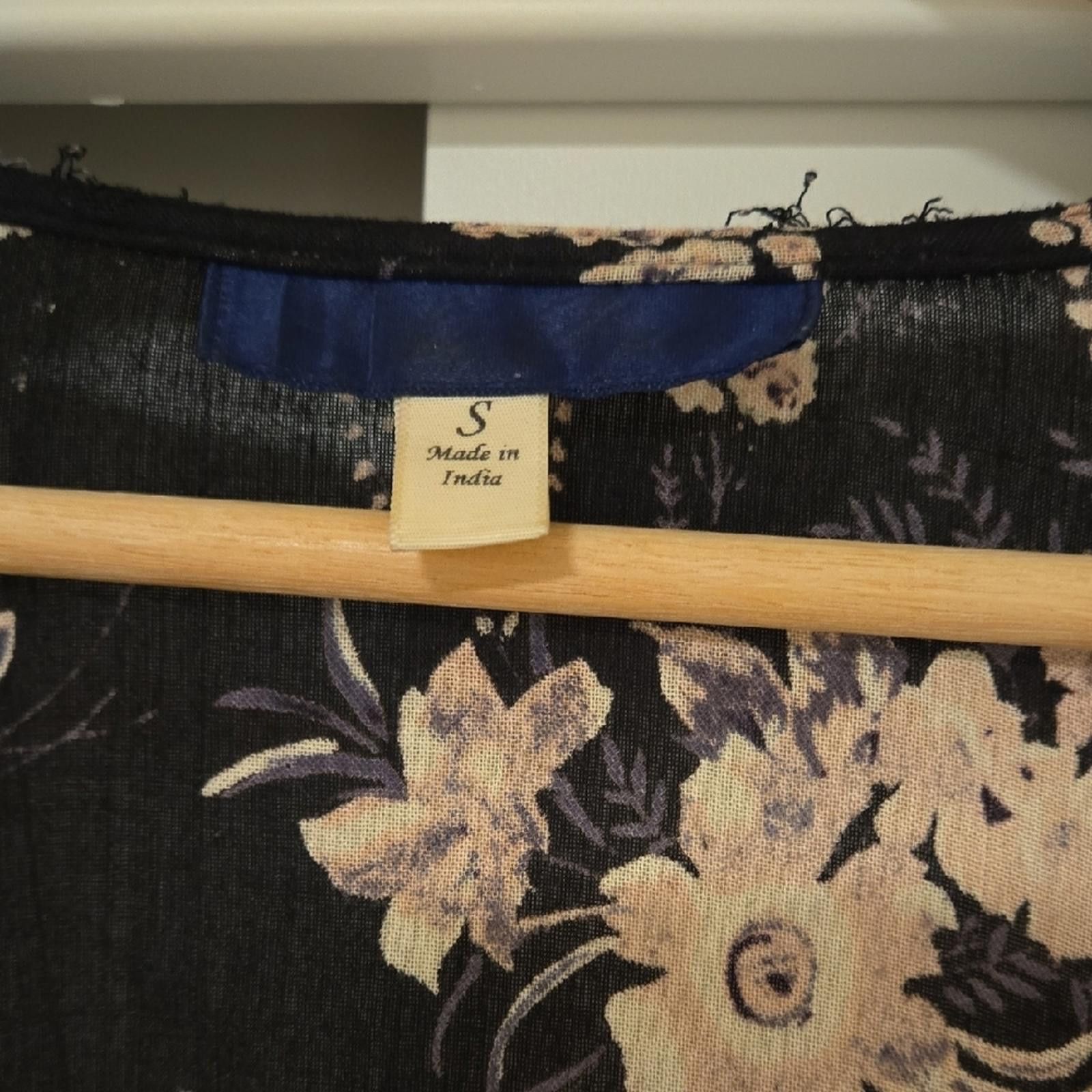 Other Francesca's Collection Floral Kimono Cardigan Size S / US 4 / IT 40 - 3 Thumbnail