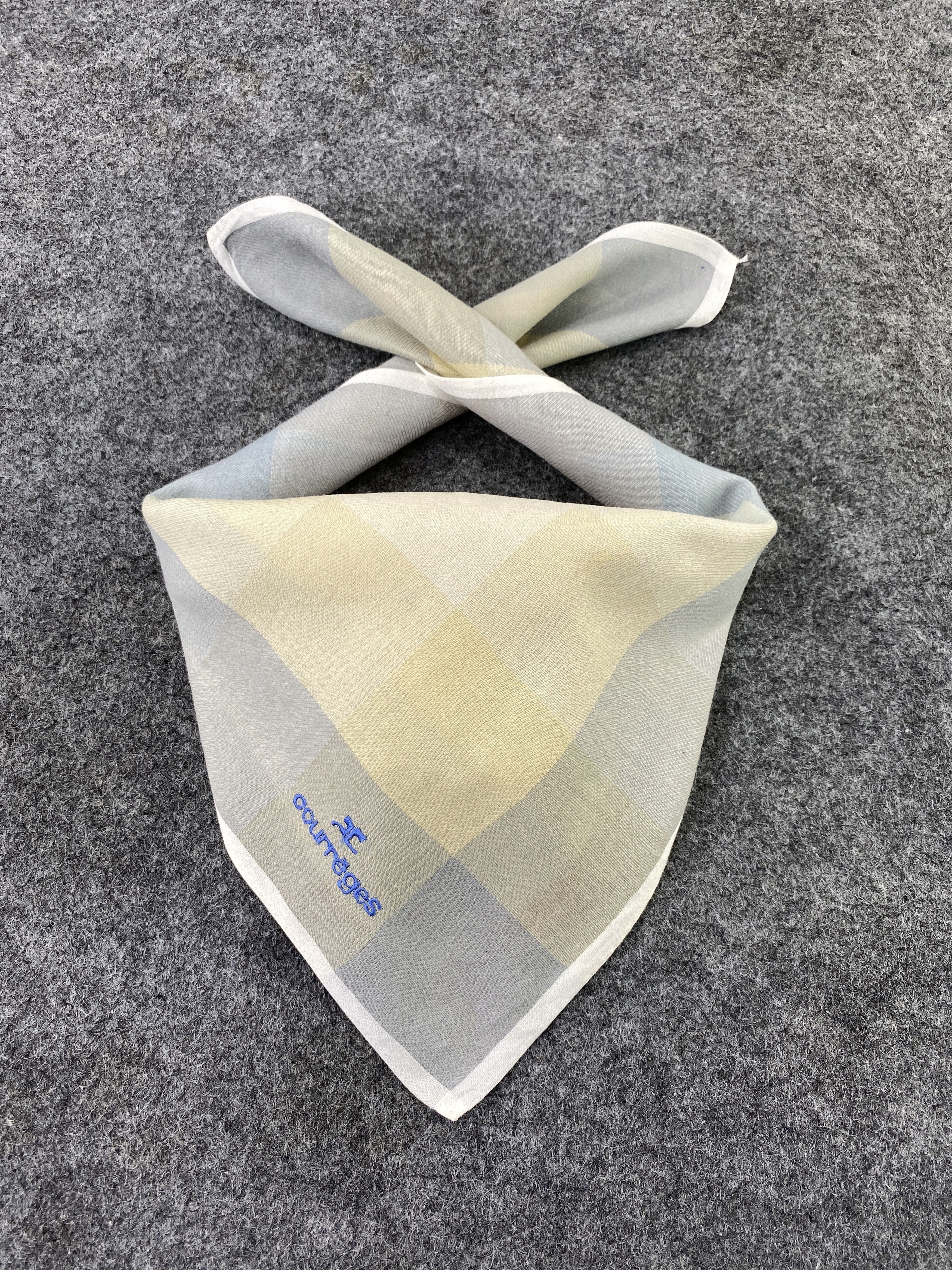 Courreges Courreges Handkerchief Neckerchief Bandana-B129 Size ONE SIZE - 2 Thumbnail