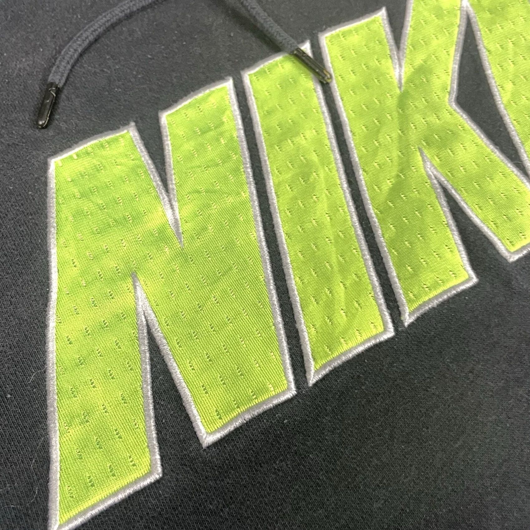 Nike VINTAGE Nike Sweatshirt Adult M Black Neon Spell Out Swoosh Distressed Rare Hoodie Pullover Crew Neck Long Sleeve Size US M / EU 48-50 / 2 - 3 Thumbnail
