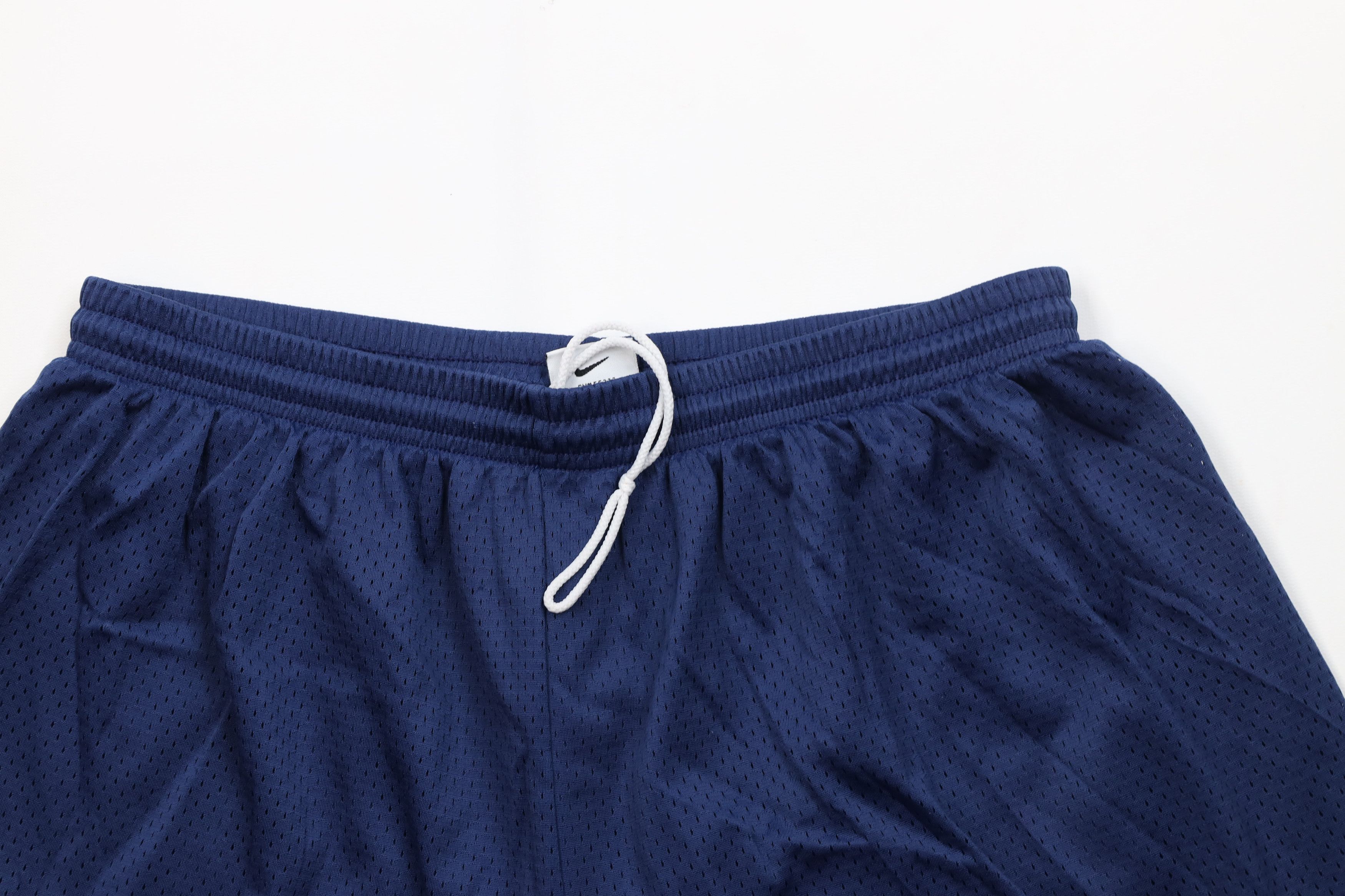 Nike Vintage 90s Nike Mini Swoosh Above Knee Mesh Shorts Nylon Size US 36 / EU 52 - 2 Thumbnail