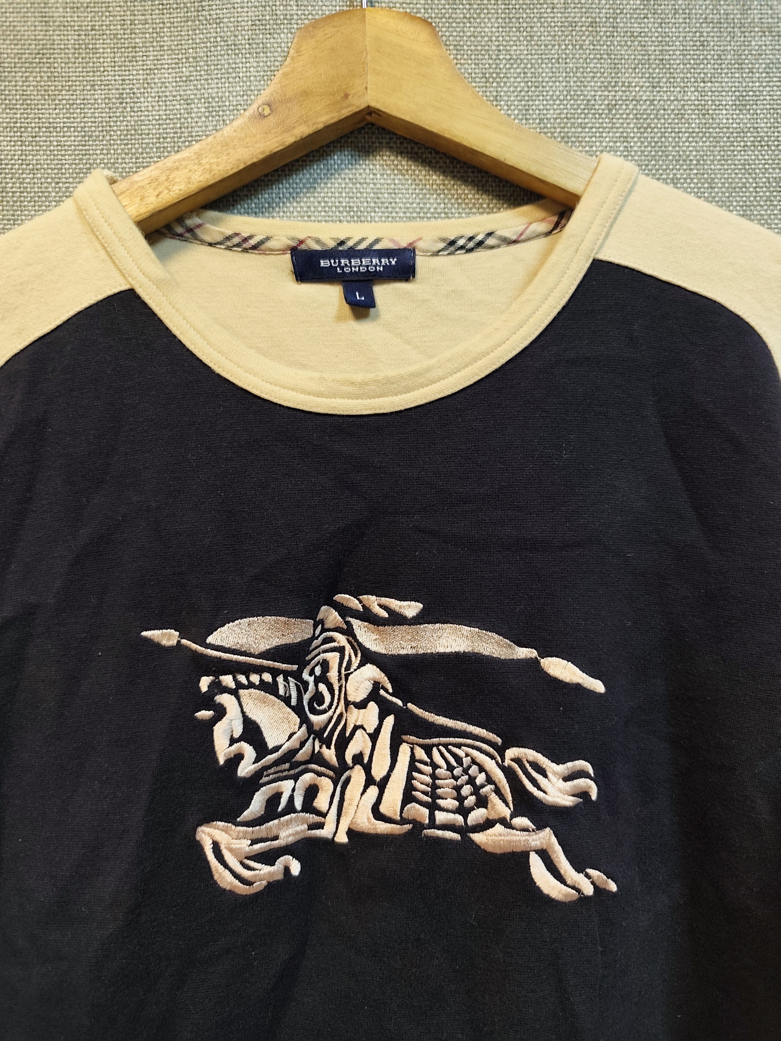 Burberry Burberry Long Sleeve Big Logo Embroidery Size M / US 6-8 / IT 42-44 - 2 Thumbnail