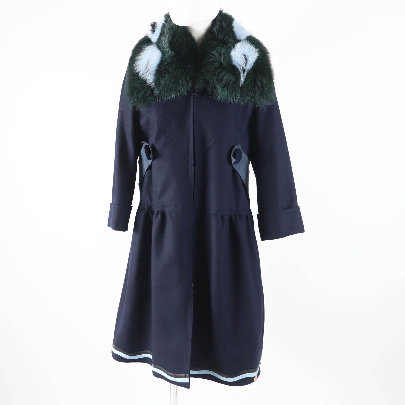 Fendi Fendi Fox Fur Coat Natural Material Outerwear FF8246 56151 14031 DUTY FREE for USA