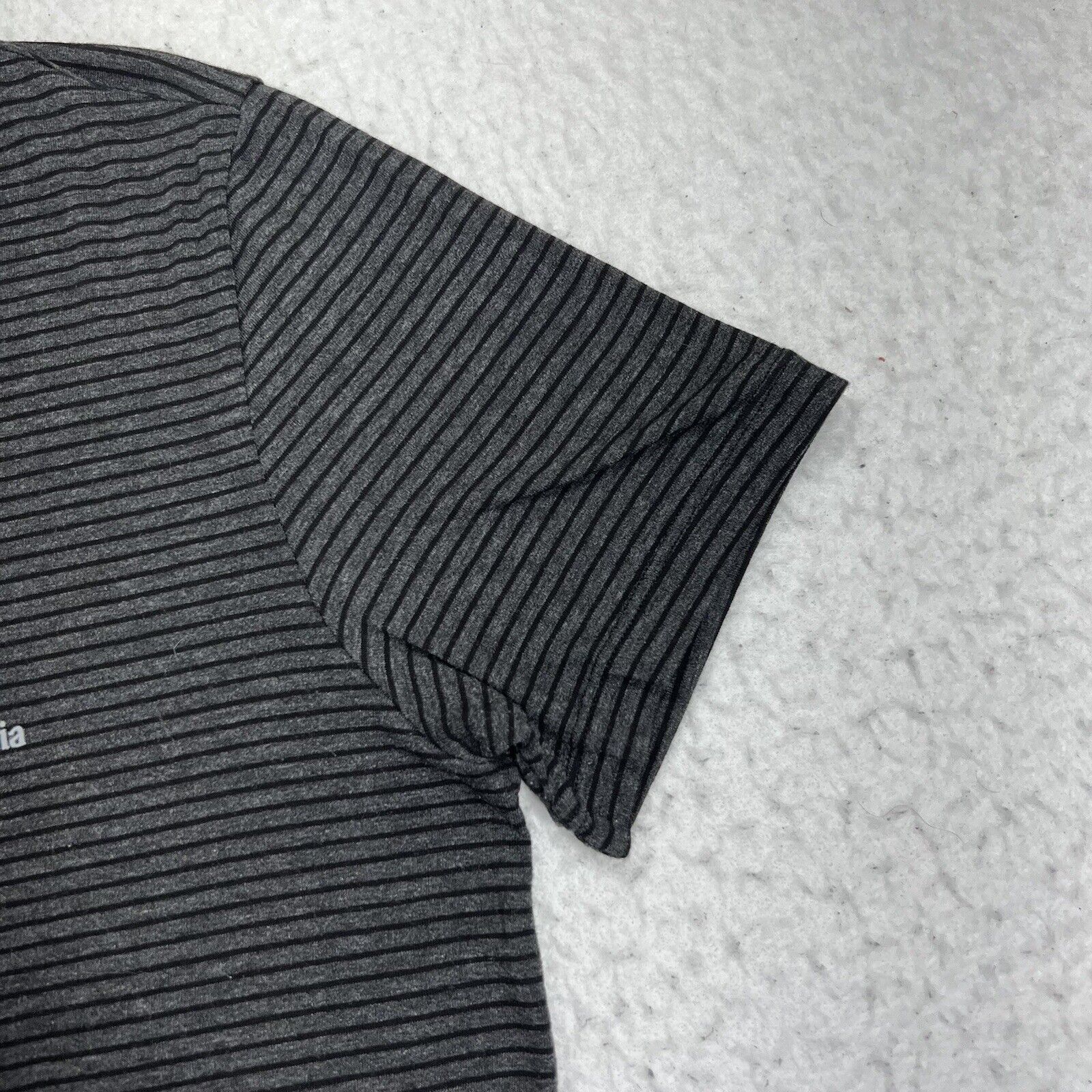 Columbia Columbia Sportswear Striped Athletic Short Sleeve T Shirt Size US S / EU 44-46 / 1 - 5 Thumbnail