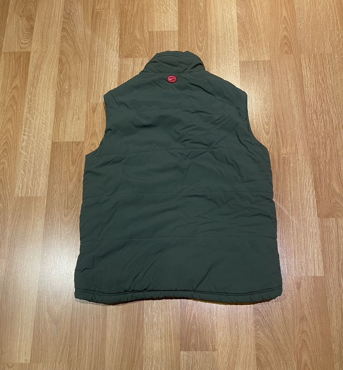 Nike Vintage Nike Puffer Vest Size US M / EU 48-50 / 2 - 2 Thumbnail