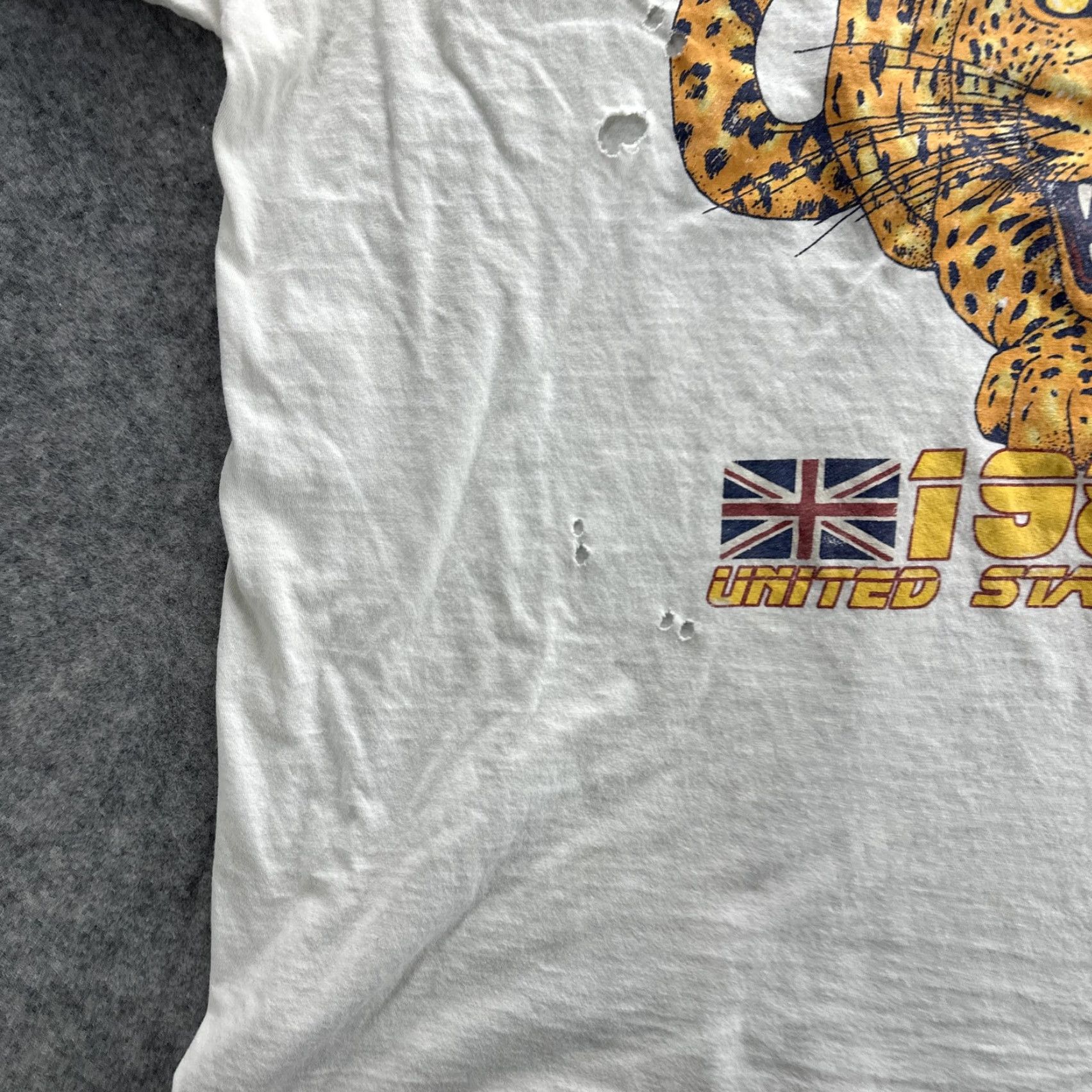 Vintage VINTAGE Def Leppard Shirt Womens Small White Pyromania 1983 Tour Distressed 80s Rock Mens/Girls? Size S / US 4 / IT 40 - 5 Thumbnail