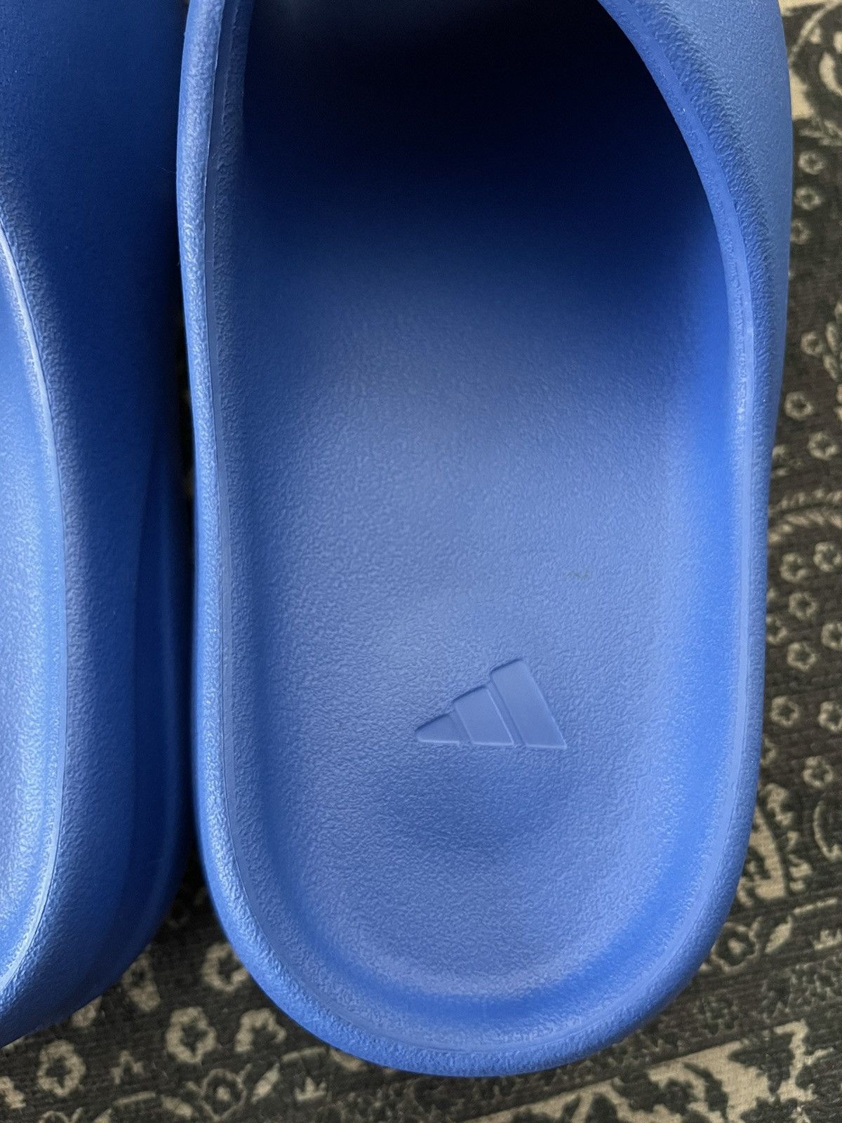 Adidas Yeezy Slide ‘Azure’ Size US 10 / EU 43 - 4 Thumbnail