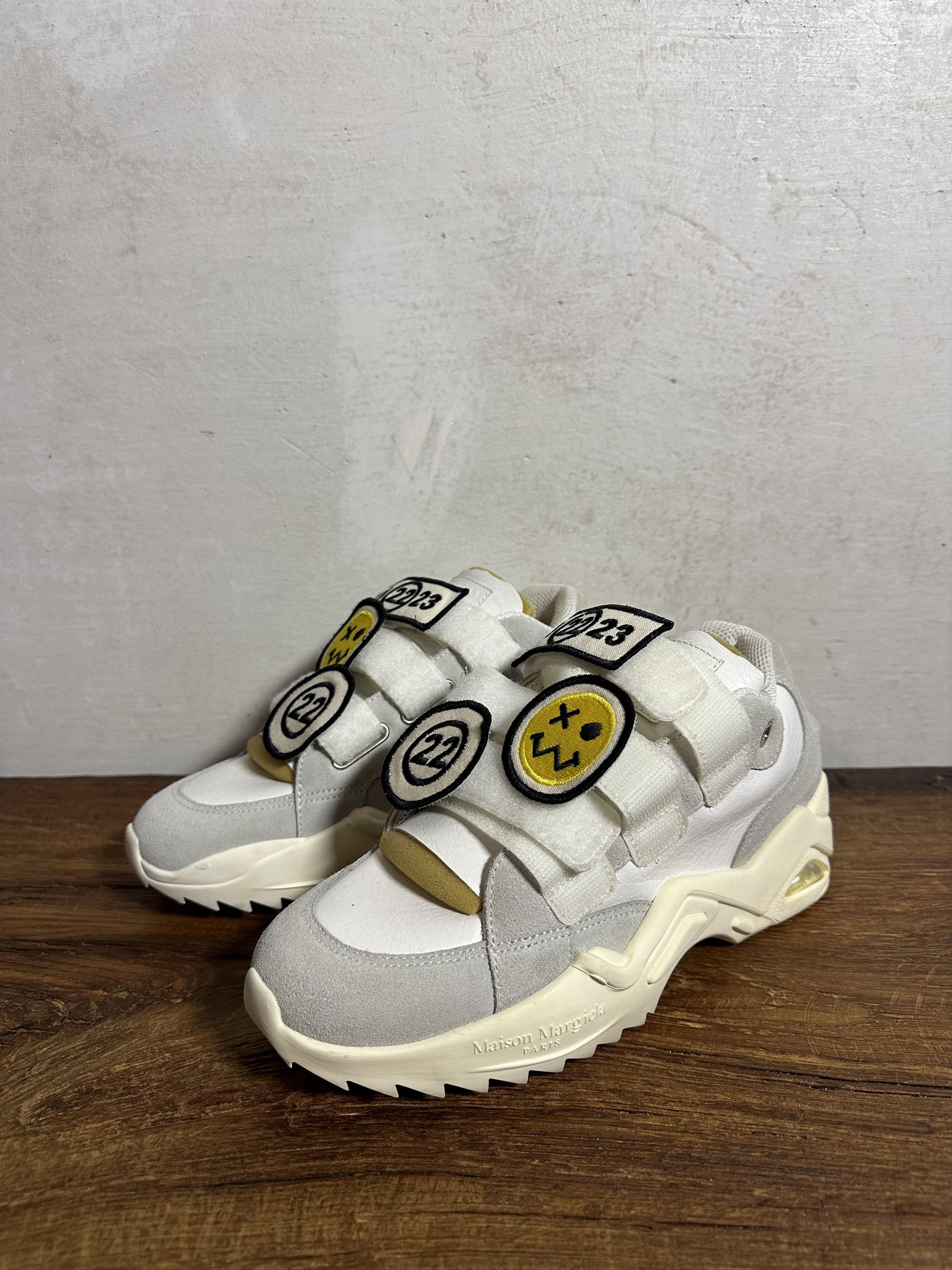 Maison Margiela Maison Margiela New Retro Fit Emoji Sneakers In White Size US 7 / EU 40 - 1 Thumbnail
