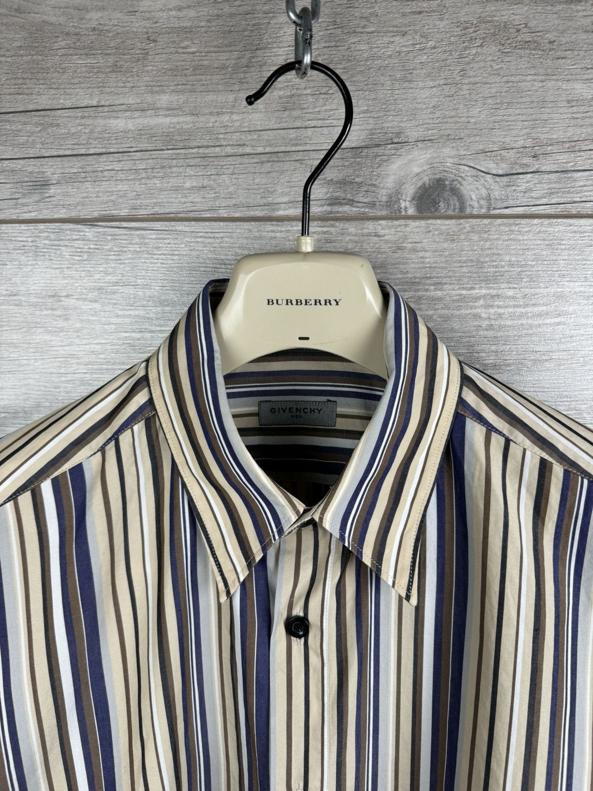 Designer × Givenchy × Vintage Givenchy Shirt Luxury In a beautiful stripe Size M Size US M / EU 48-50 / 2 - 15 Thumbnail