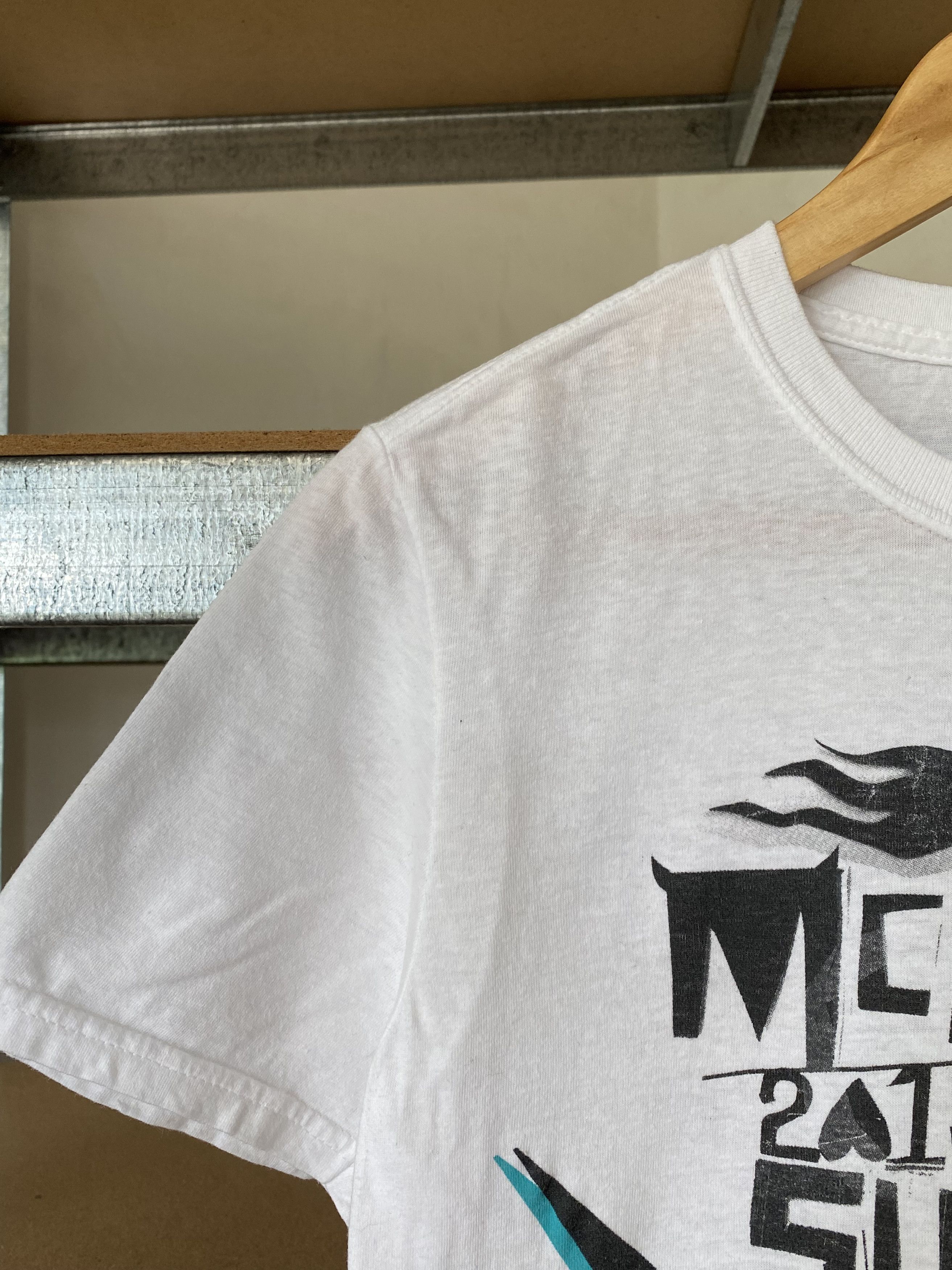Band Tees Vintage 2015 McBusted Hot Summer Tour T-shirt Size US S / EU 44-46 / 1 - 4 Thumbnail