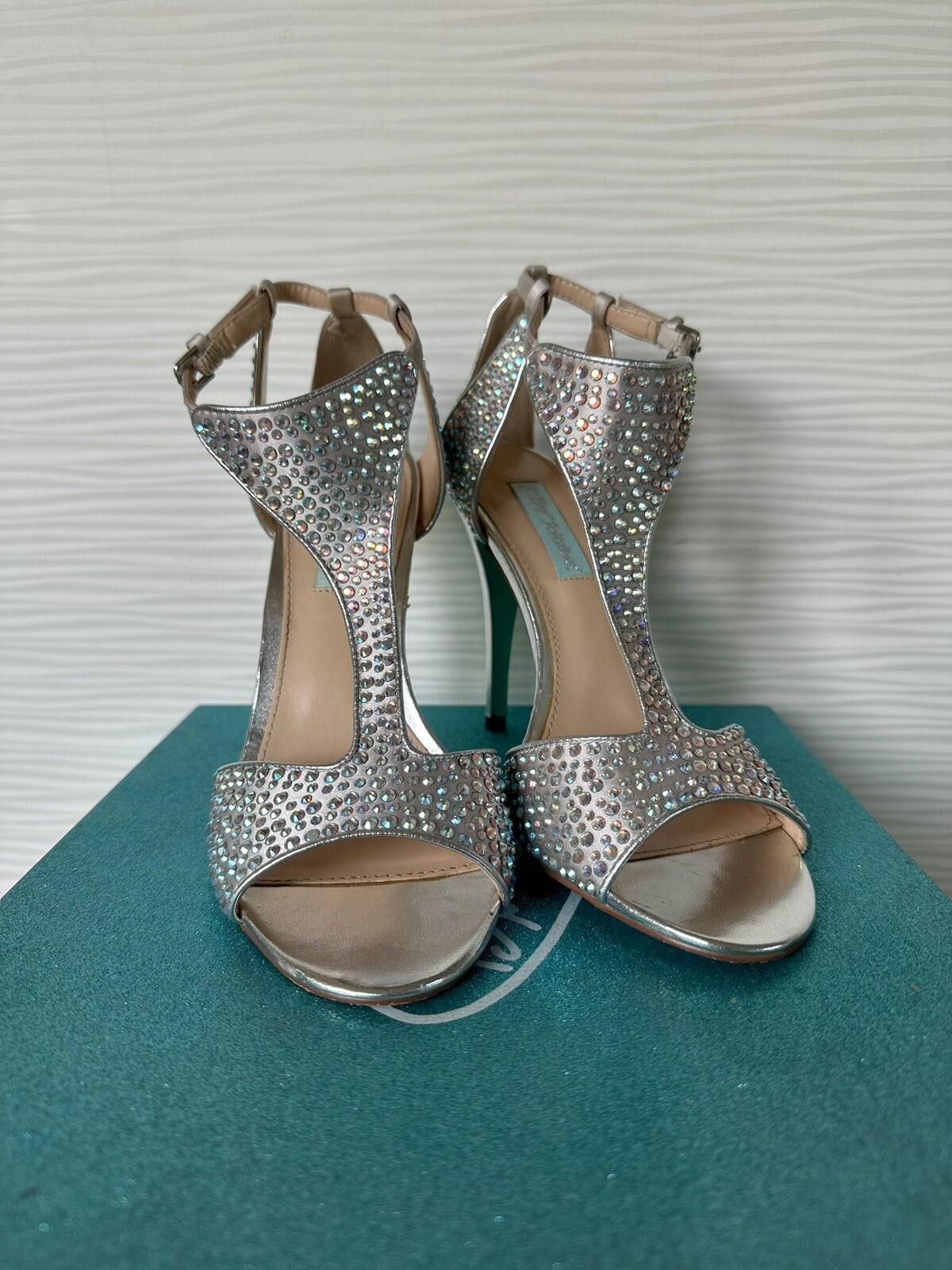 Betsey Johnson Betsey Johnson Formal Rhinestone Heels SB- I Do 7.5 Size US 7.5 / IT 37.5 - 4 Thumbnail