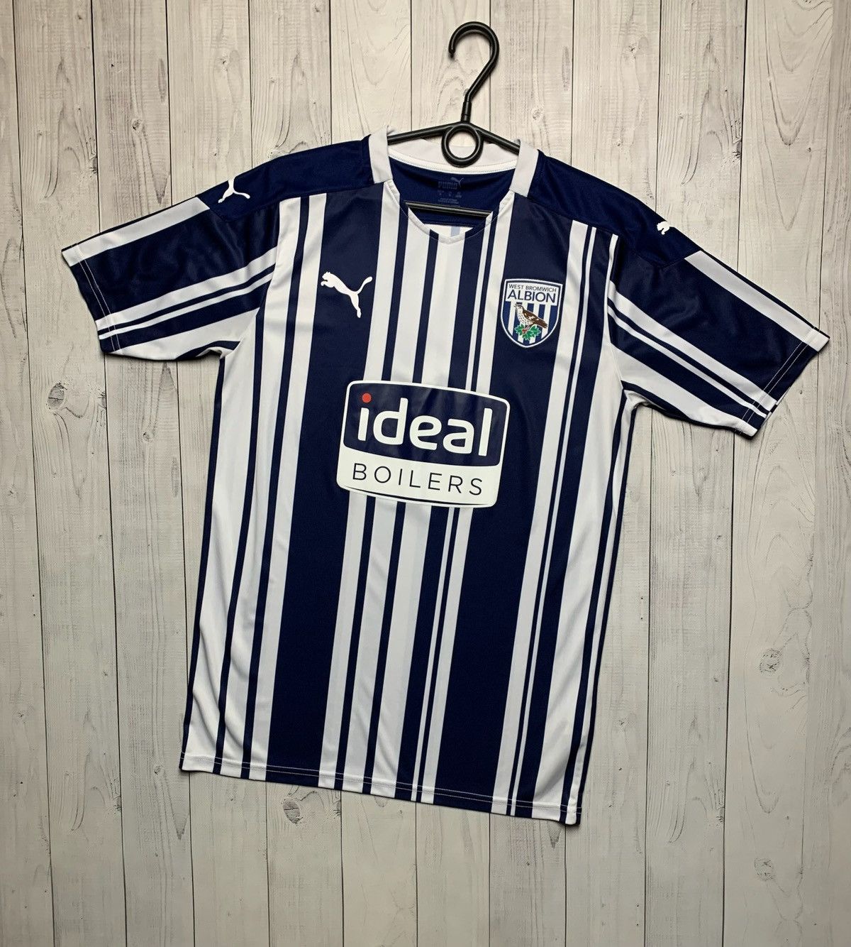 Puma × Vintage Vintage puma soccer jersey West Bromwich size M Size US M / EU 48-50 / 2 - 1 Thumbnail