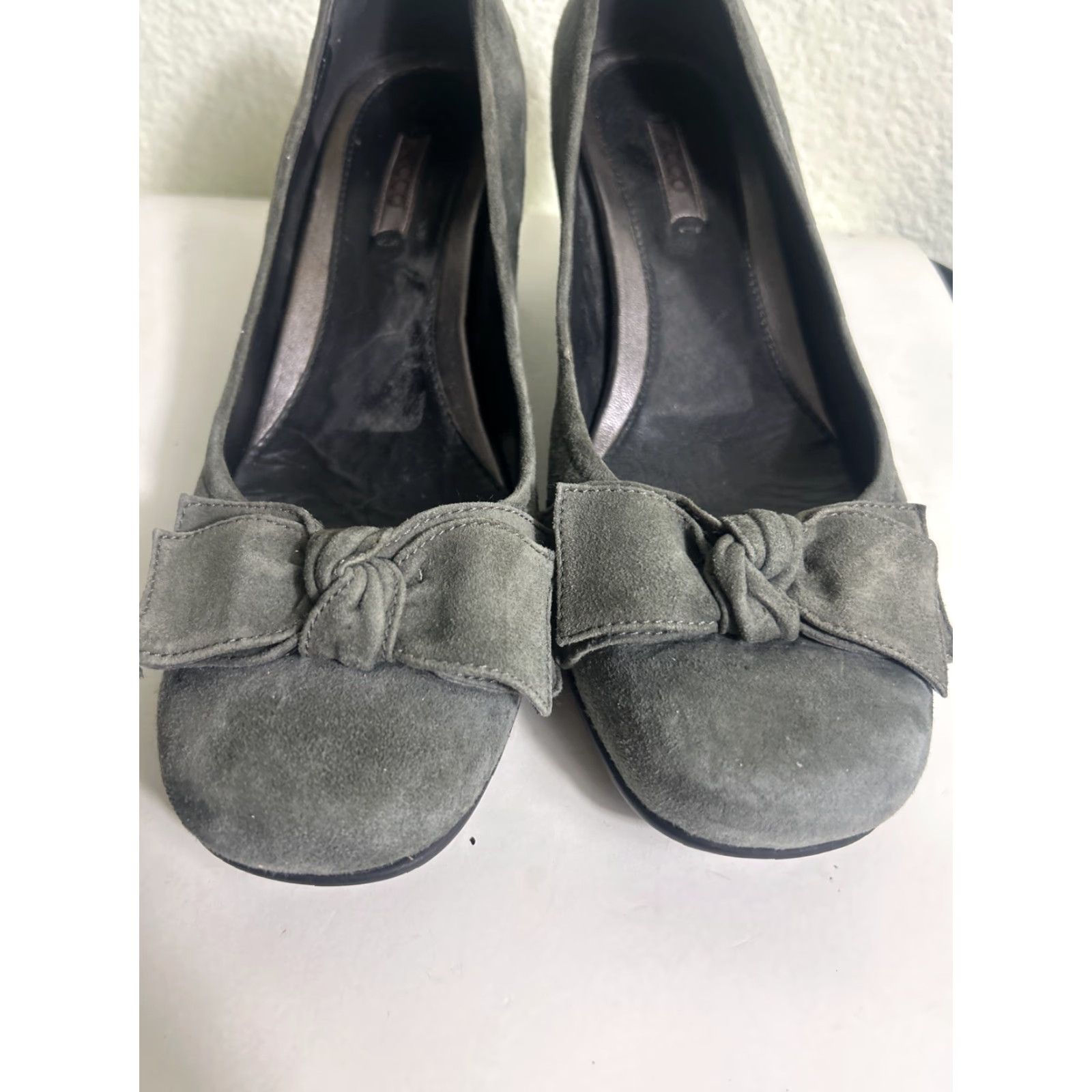 Ecco Ecco Heels Womens Size 41 US 10-10.5 Gray Suede Bow Size US 10 / IT 40 - 7 Thumbnail