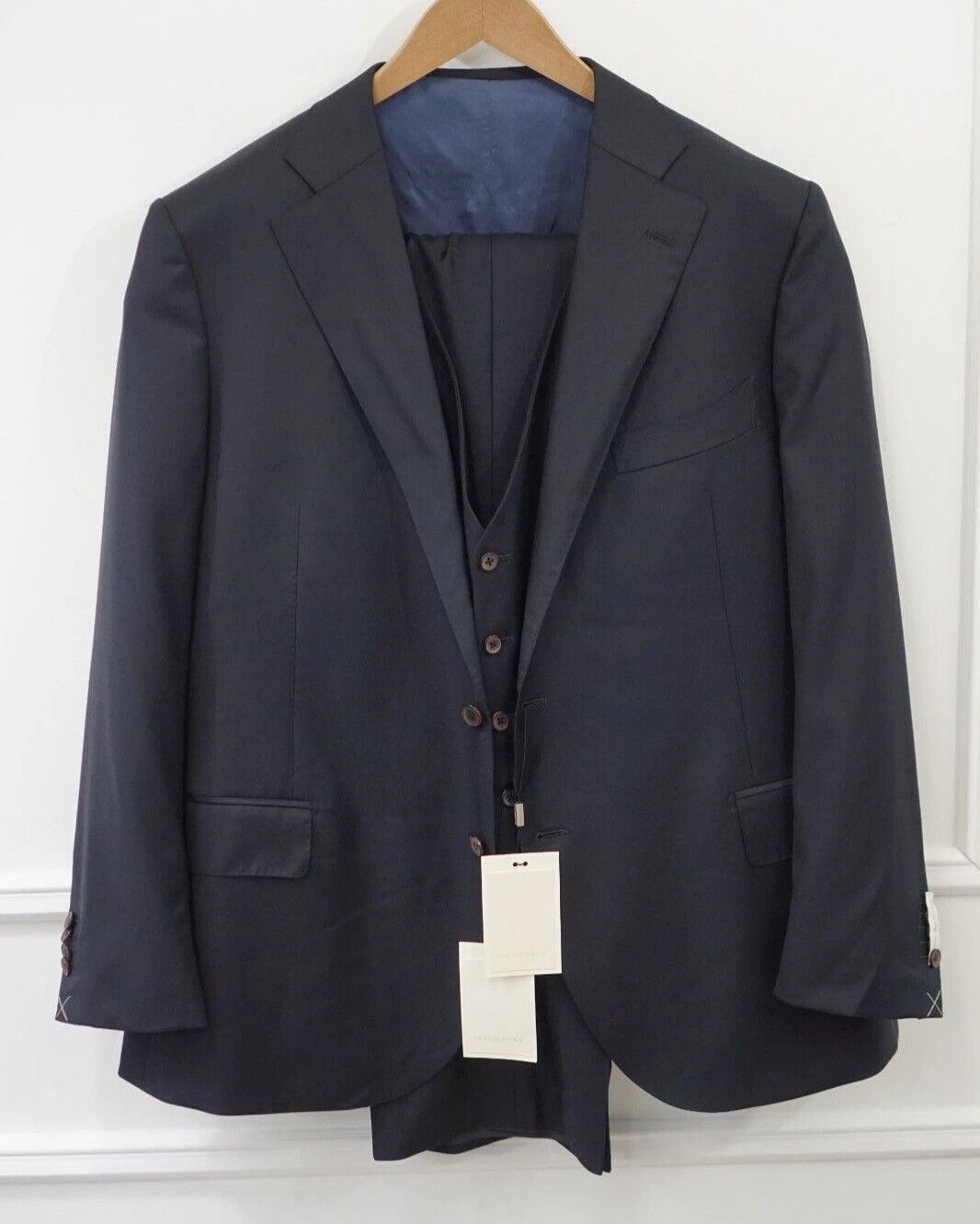 Suitsupply Men Suitsupply 3 Piece Suit Lazio Blueline Size 31 UK/US52S Size 52S - 1 Thumbnail