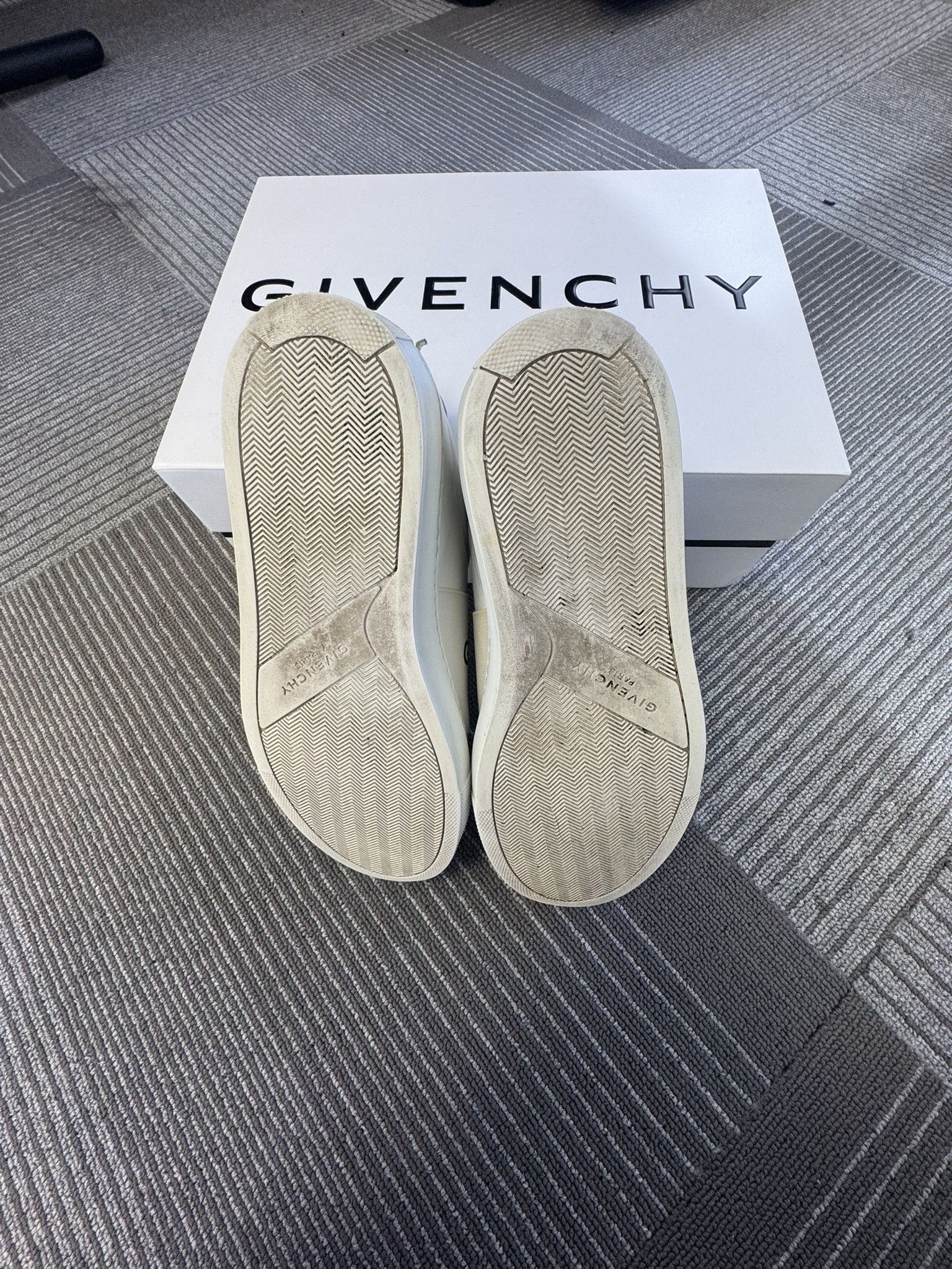 Givenchy Urban street white logo sneakers Size US 7 / IT 37 - 11 Thumbnail