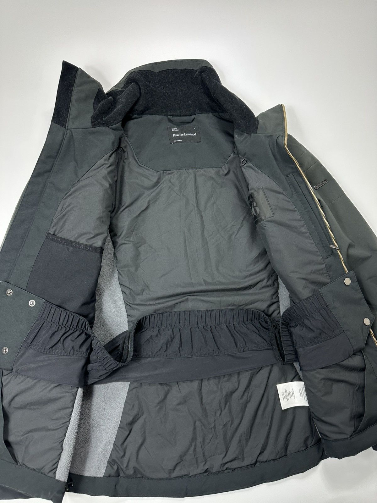 Peak Performance Peak Performance 86 Series Ski Softshell Jacket Size US L / EU 52-54 / 3 - 9 Thumbnail