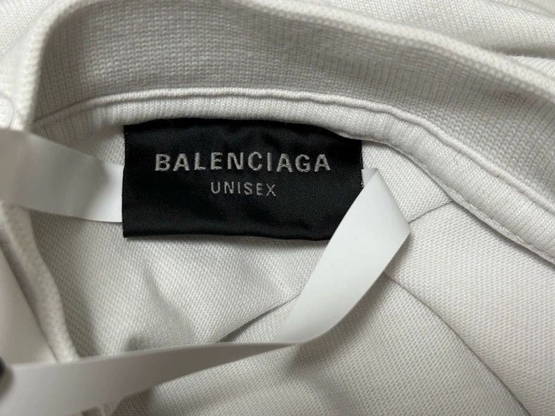 Balenciaga Balenciaga Size 2 Letter Printed Crewneck Short Sleeve Size US M / EU 48-50 / 2 - 3 Thumbnail