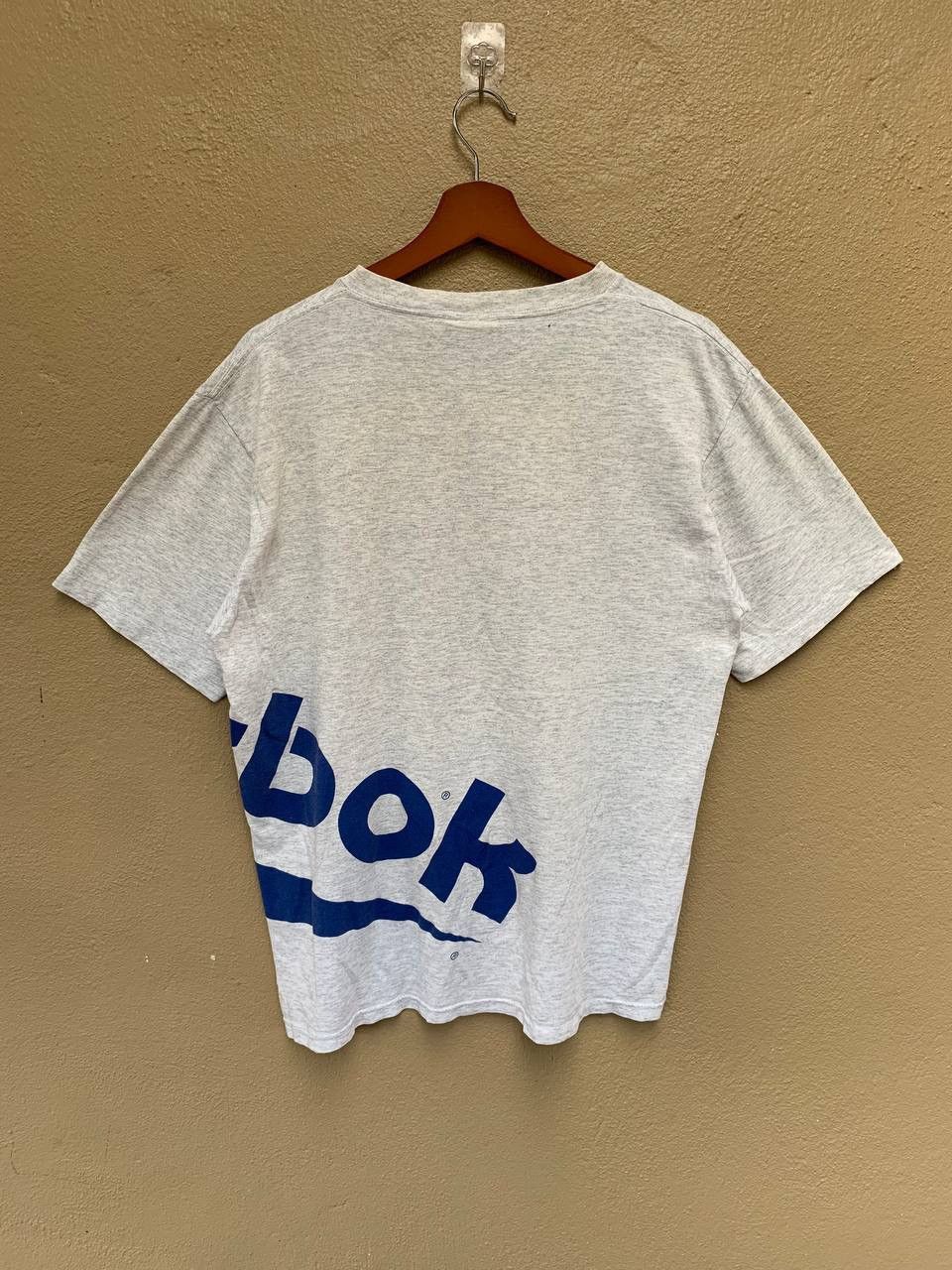 Reebok Vintage 90s REEBOK Big Logo T-shirt Size US M / EU 48-50 / 2 - 2 Thumbnail