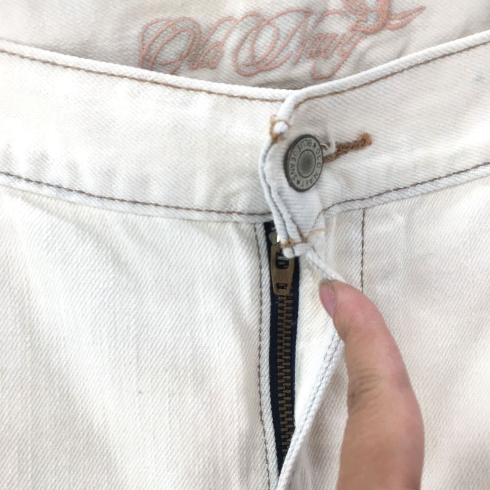 Old Navy Old Navy Jeans Womens 20 Regular White Denim Bootcut Mid Rise Zip Rise Casual Jeans Size 42" / US 20 - 4 Thumbnail