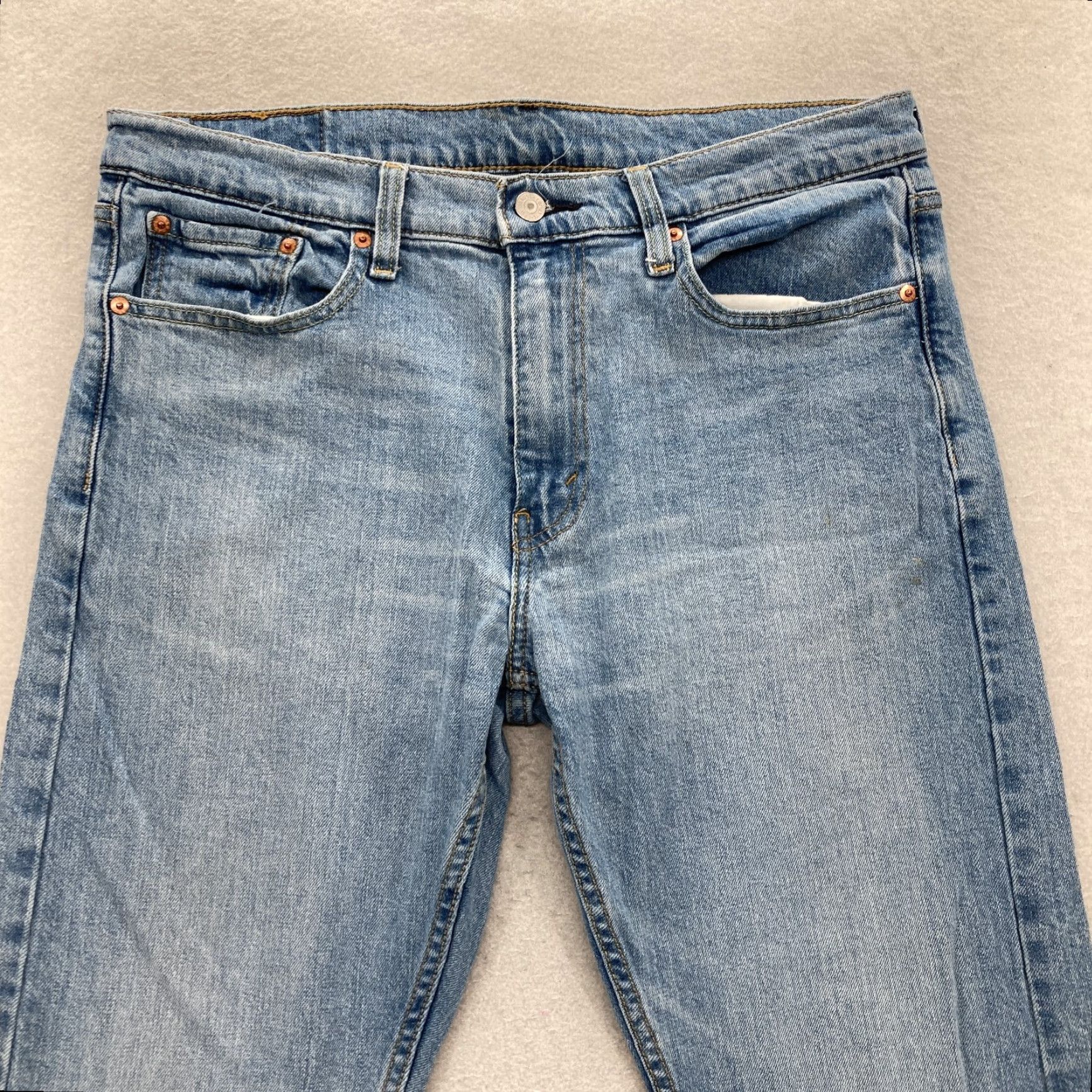 Levi's VINTAGE Levis 513 Jeans Mens 33x27 Slim Fit Stretch Straight Leg Medium Wash Blue Denim Size US 33 - 2 Thumbnail