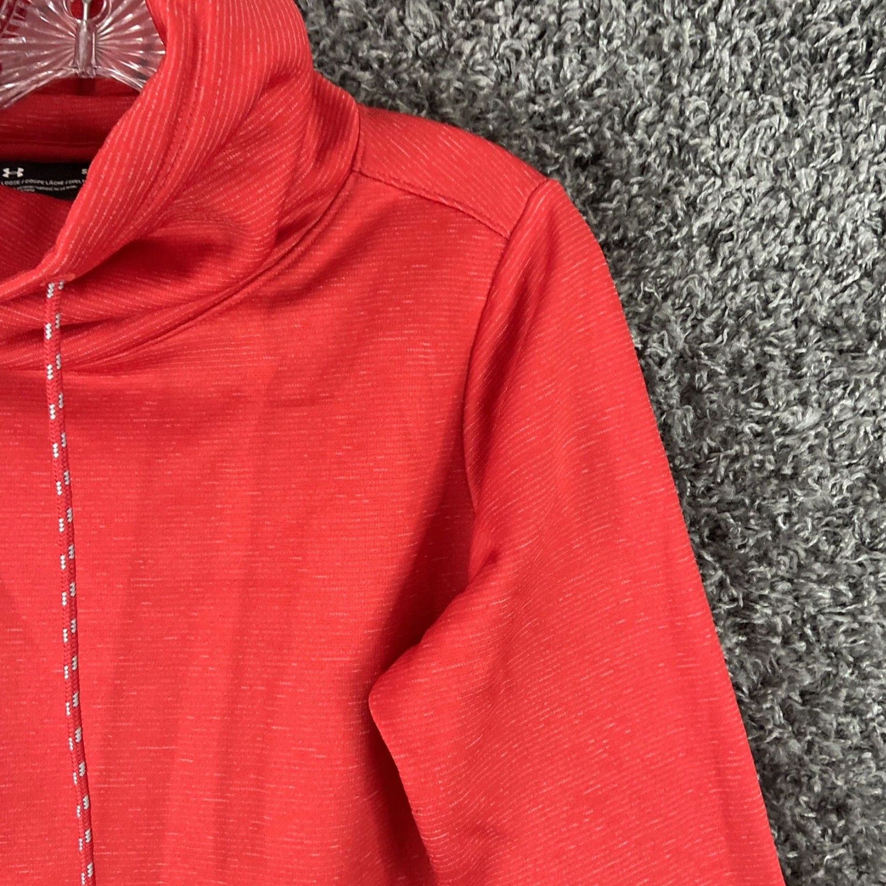 Under Armour VINTAGE? Wait no. Under Armour ColdGear Scuba Neck Sweatshirt Women S Red All Seasons Pockets Pullover Activewear Size S / US 4 / IT 40 - 5 Thumbnail