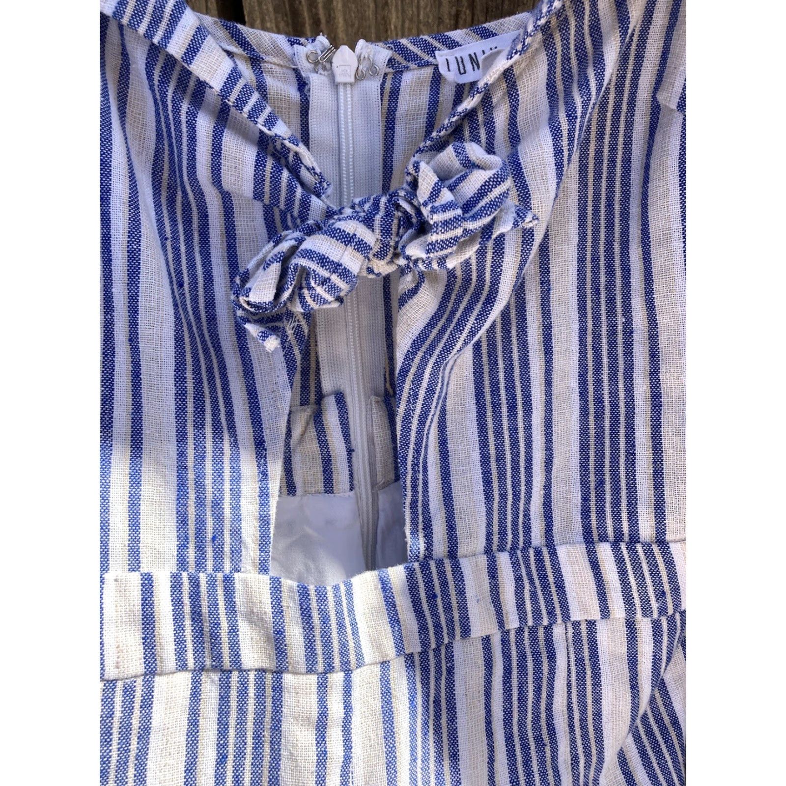 Vintage VINTAGE? No. (This is a user instruction; but the item is not vintage.) Size 28" / US 6 / IT 42 - 4 Thumbnail
