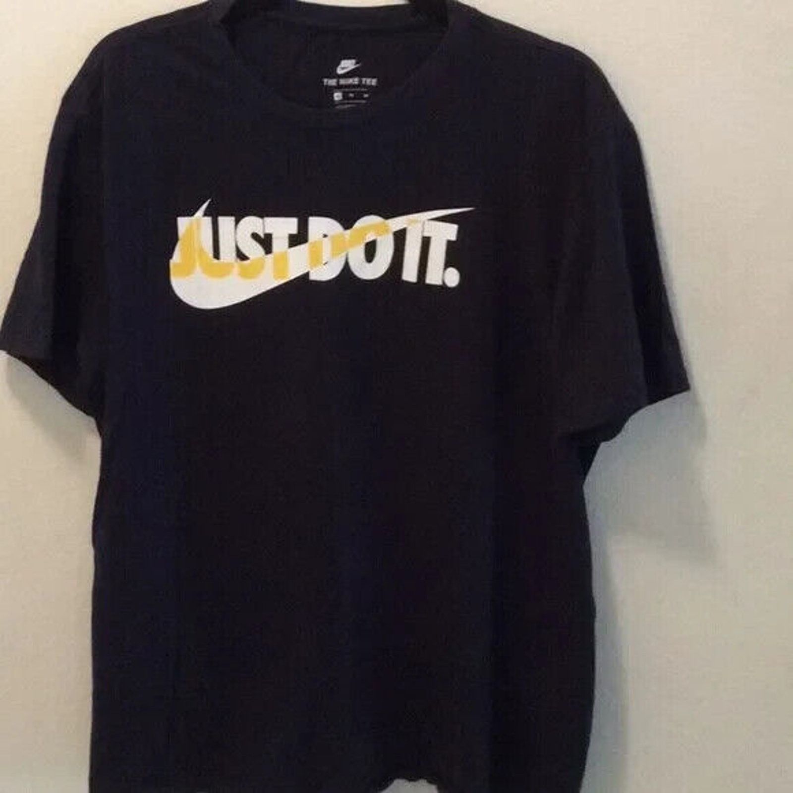 Nike Nike Men’s Tee Shirt Navy Sz XL Size US XL / EU 56 / 4 - 1 Thumbnail
