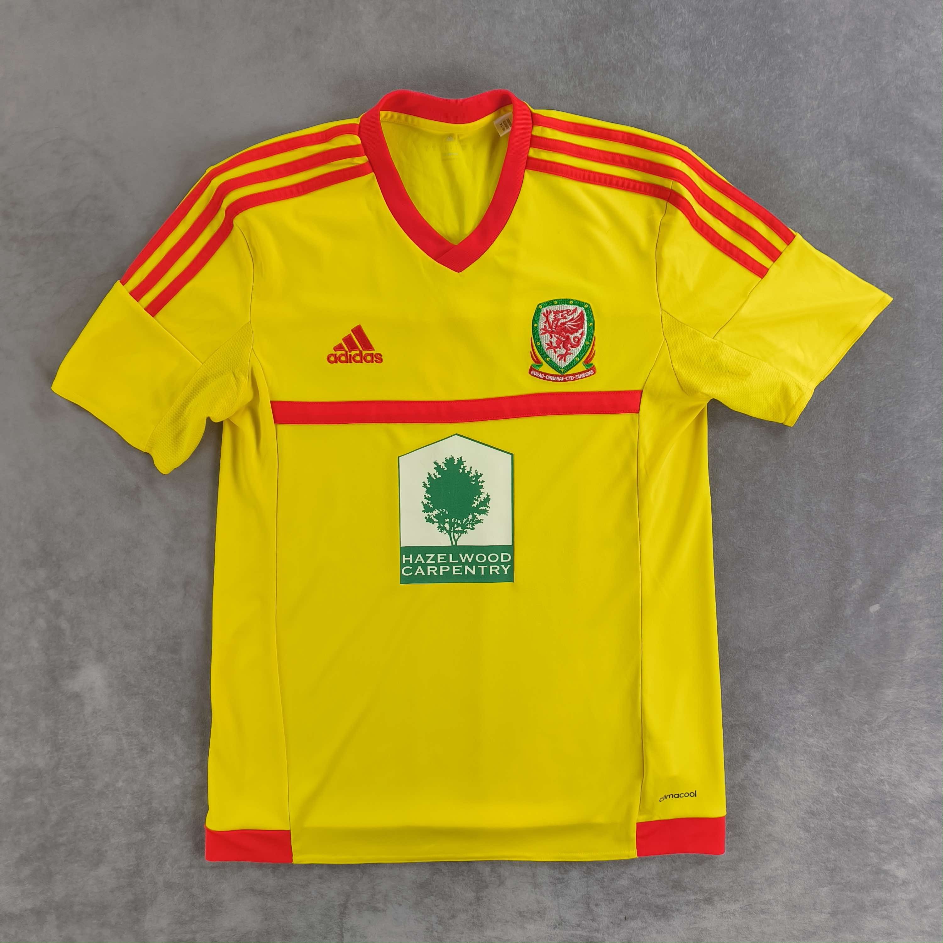 Adidas Wales 2015-16 Adidas away #4 football jersey shirt size S Size US S / EU 44-46 / 1 - 1 Thumbnail