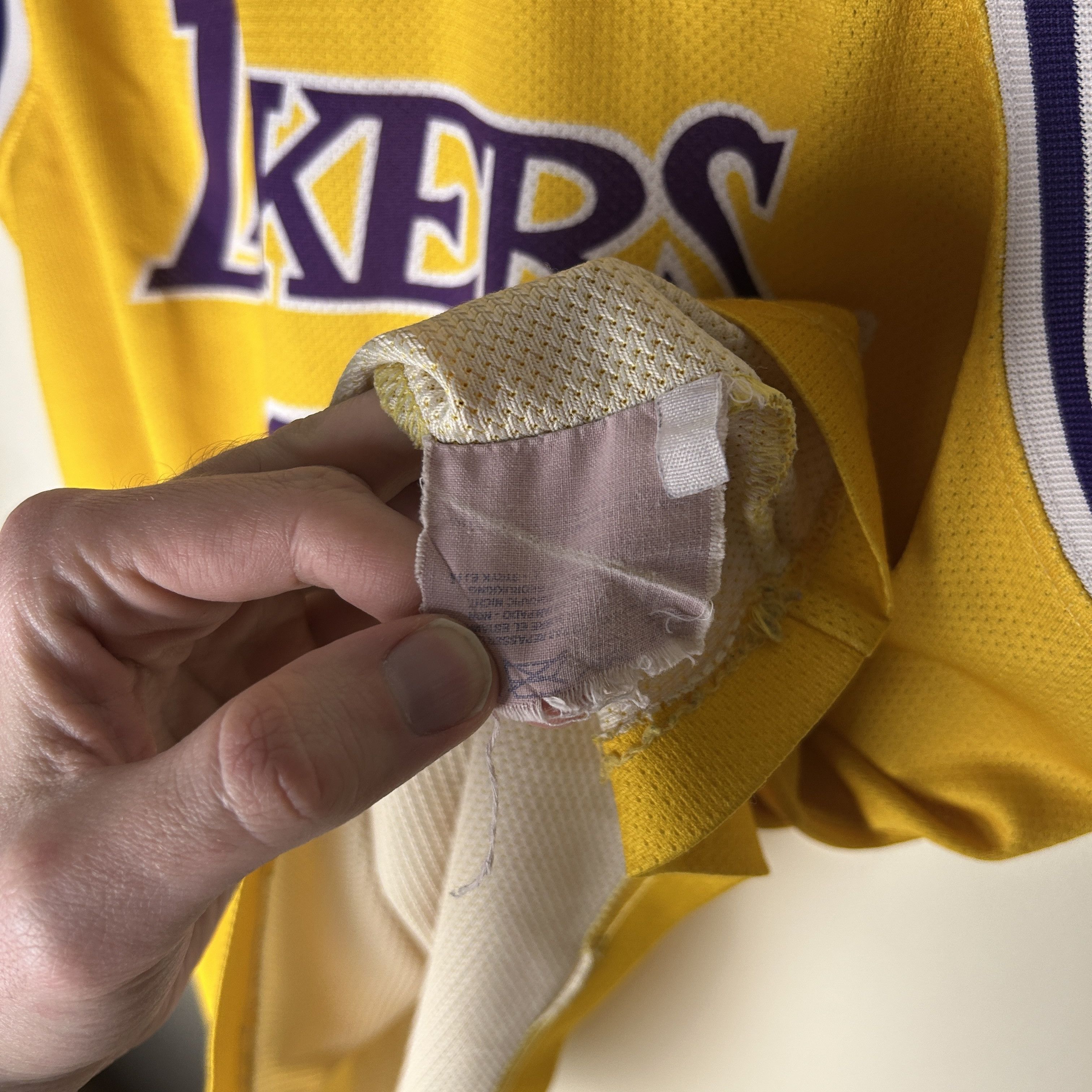 Champion Vintage LA Lakers Champion Kobe Bryant Jersey Size US L / EU 52-54 / 3 - 5 Thumbnail