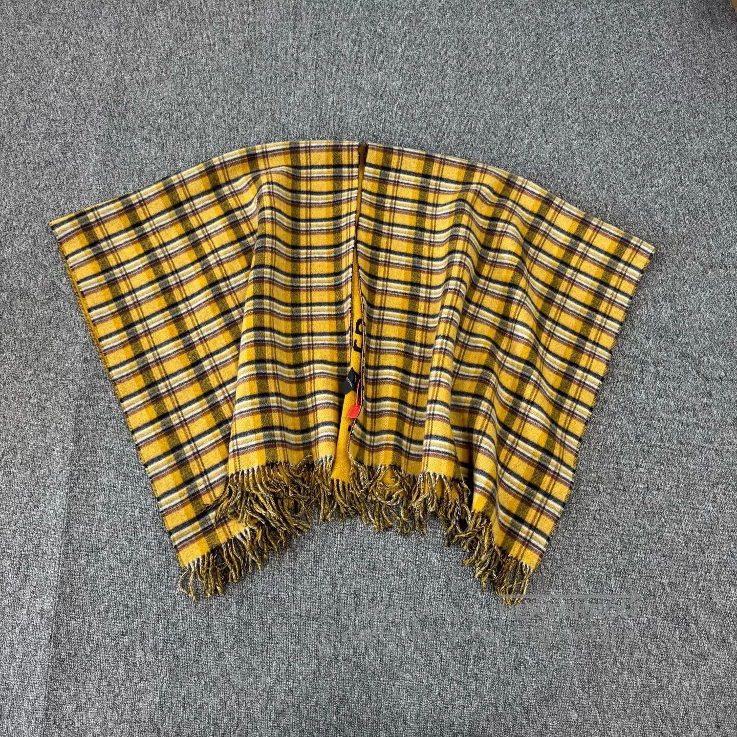 Gucci Guicci Double-sided, printed interior; wool cloak| Size ONE SIZE - 1 Thumbnail
