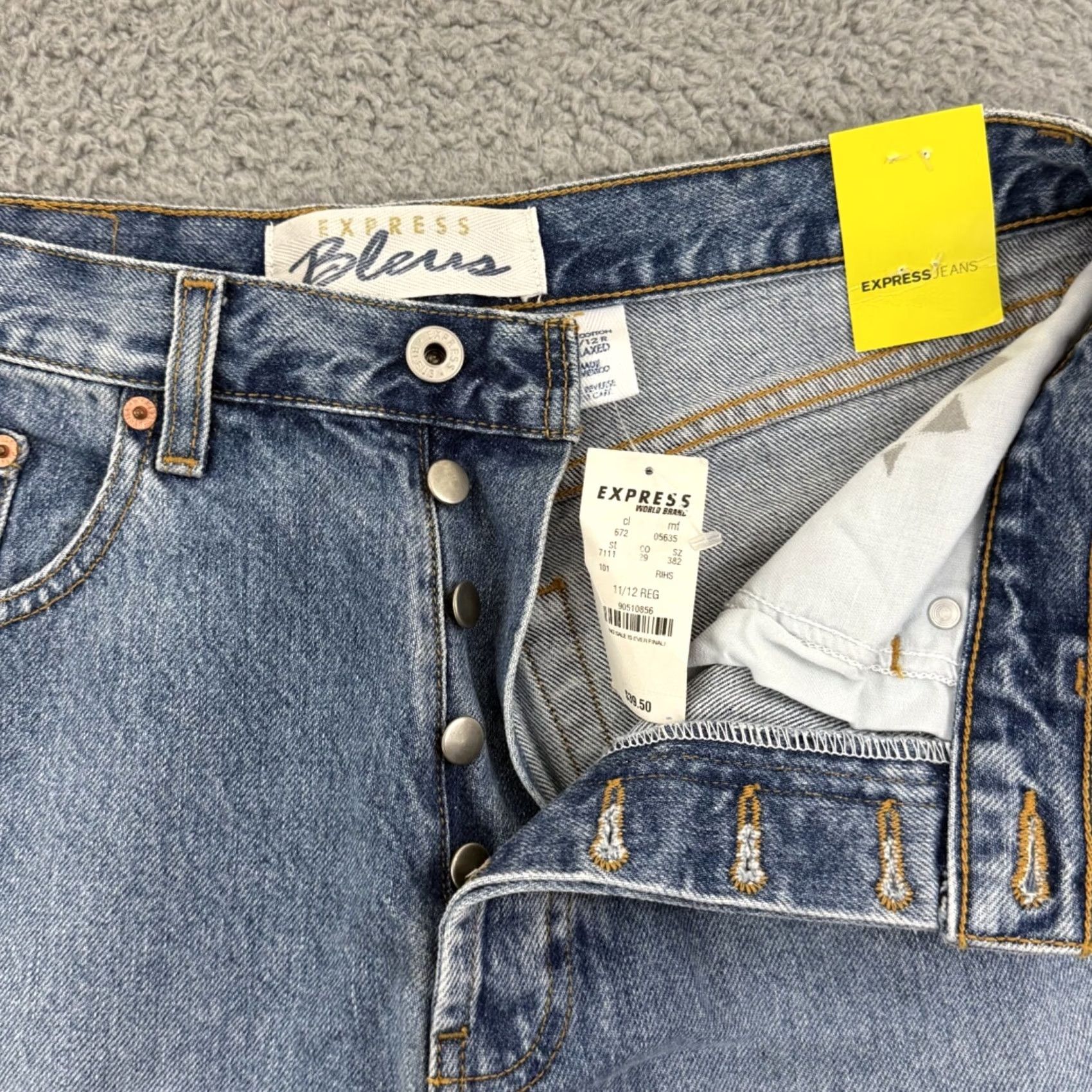 Express VINTAGE Express Bleus Jeans Womens 31x32 High Rise 90s Button Fly Blue NWT Jeans Size 34" / US 12 / IT 48 - 4 Thumbnail