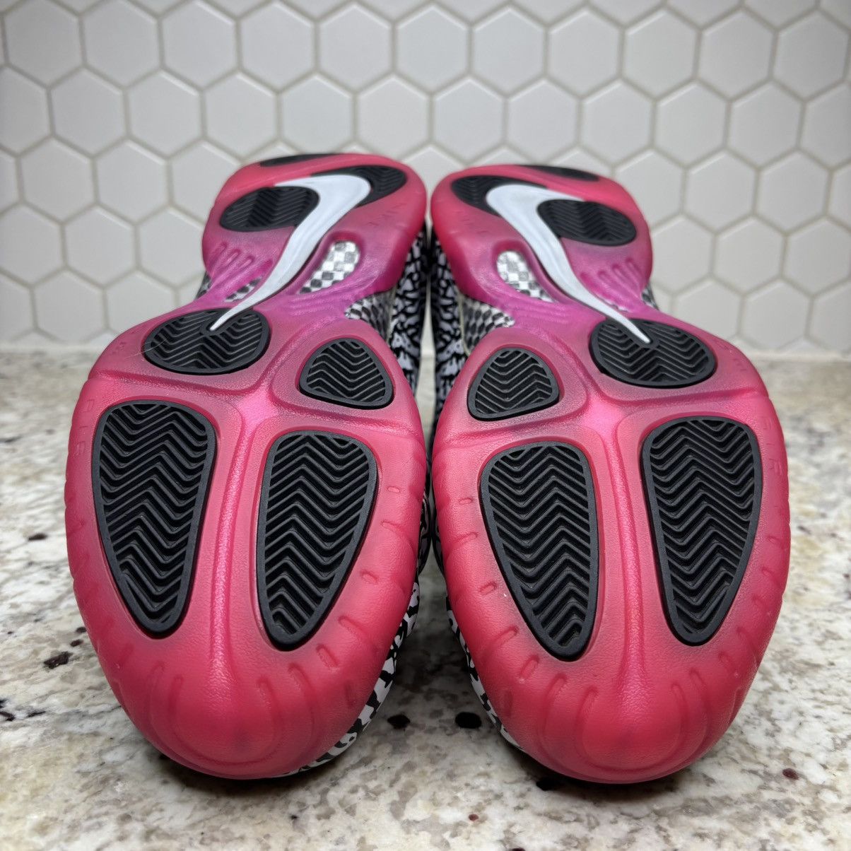 Nike Size 9-Nike Air Foamposite Pro Elephant Print CLEAN NO BOX Size US 9 / EU 42 - 10 Thumbnail