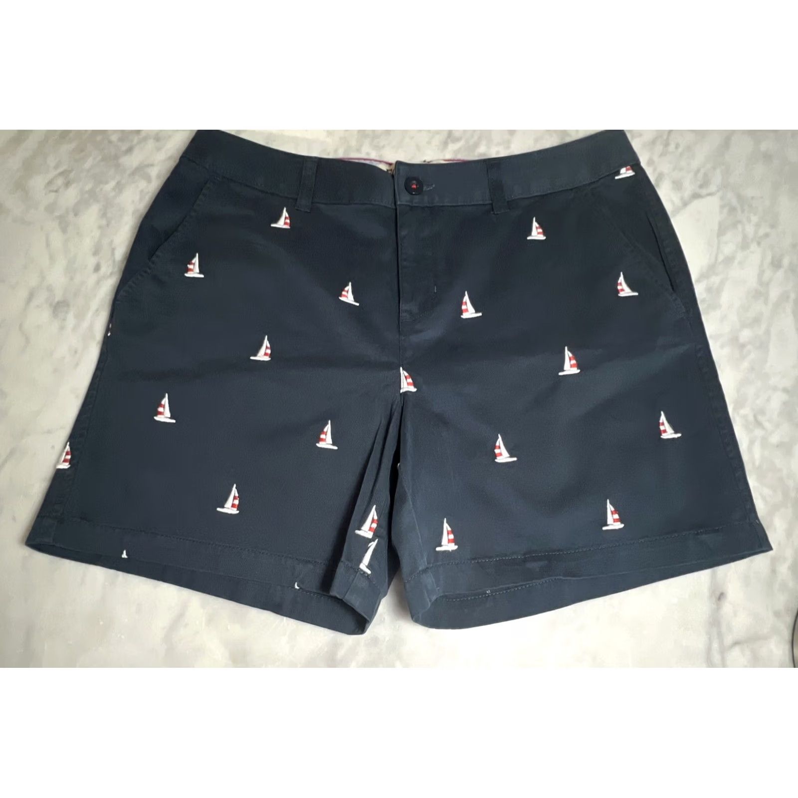Vintage GH Bass Heritage Shorts Women’s 10 Navy Sailboat Pattern Nautical Flat Front Size 32" / US 10 / IT 46 - 2 Thumbnail