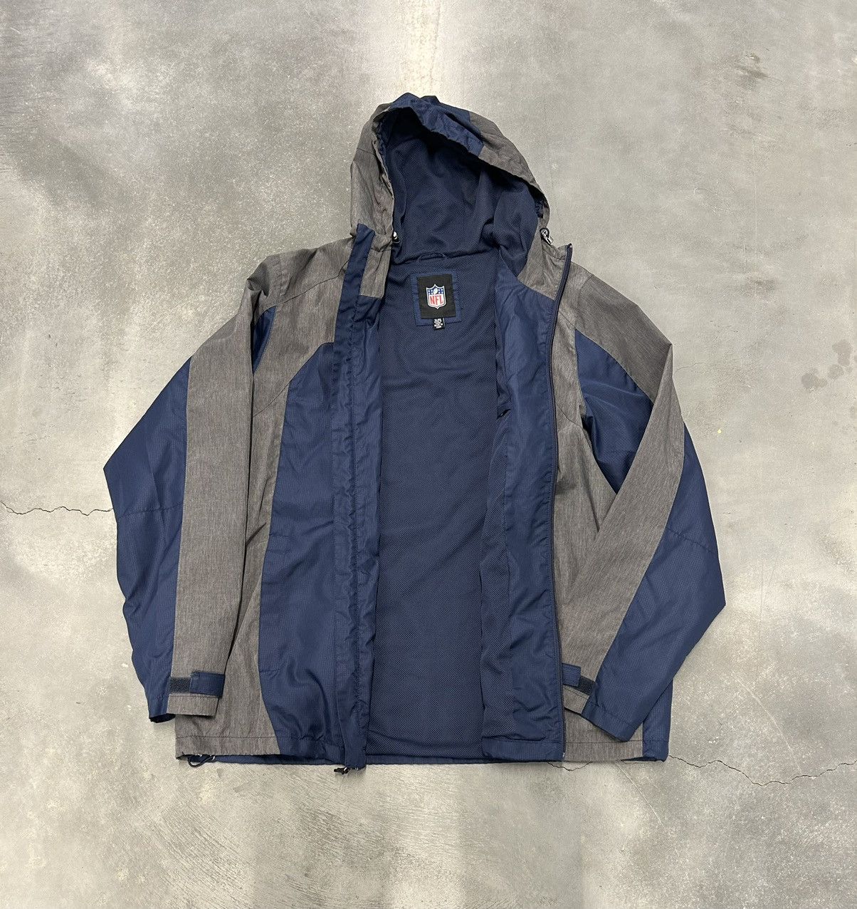 NFL Dallas Cowboys windbreaker jacket Size US XL / EU 56 / 4 - 3 Thumbnail