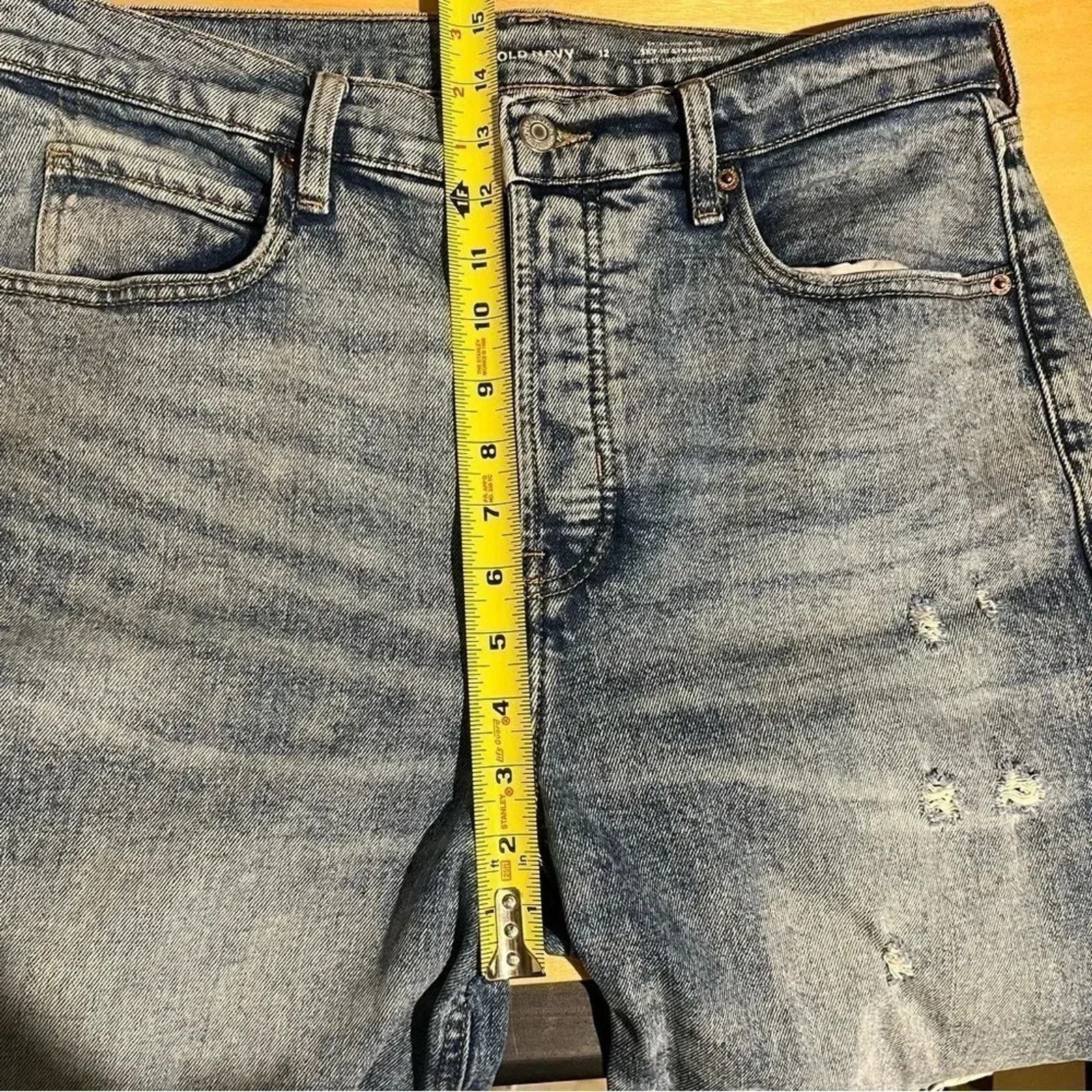 Old Navy Old Navy Women's Distressed Sky-Hi Extra Jeans Size 12 Size 34" / US 12 / IT 48 - 7 Thumbnail