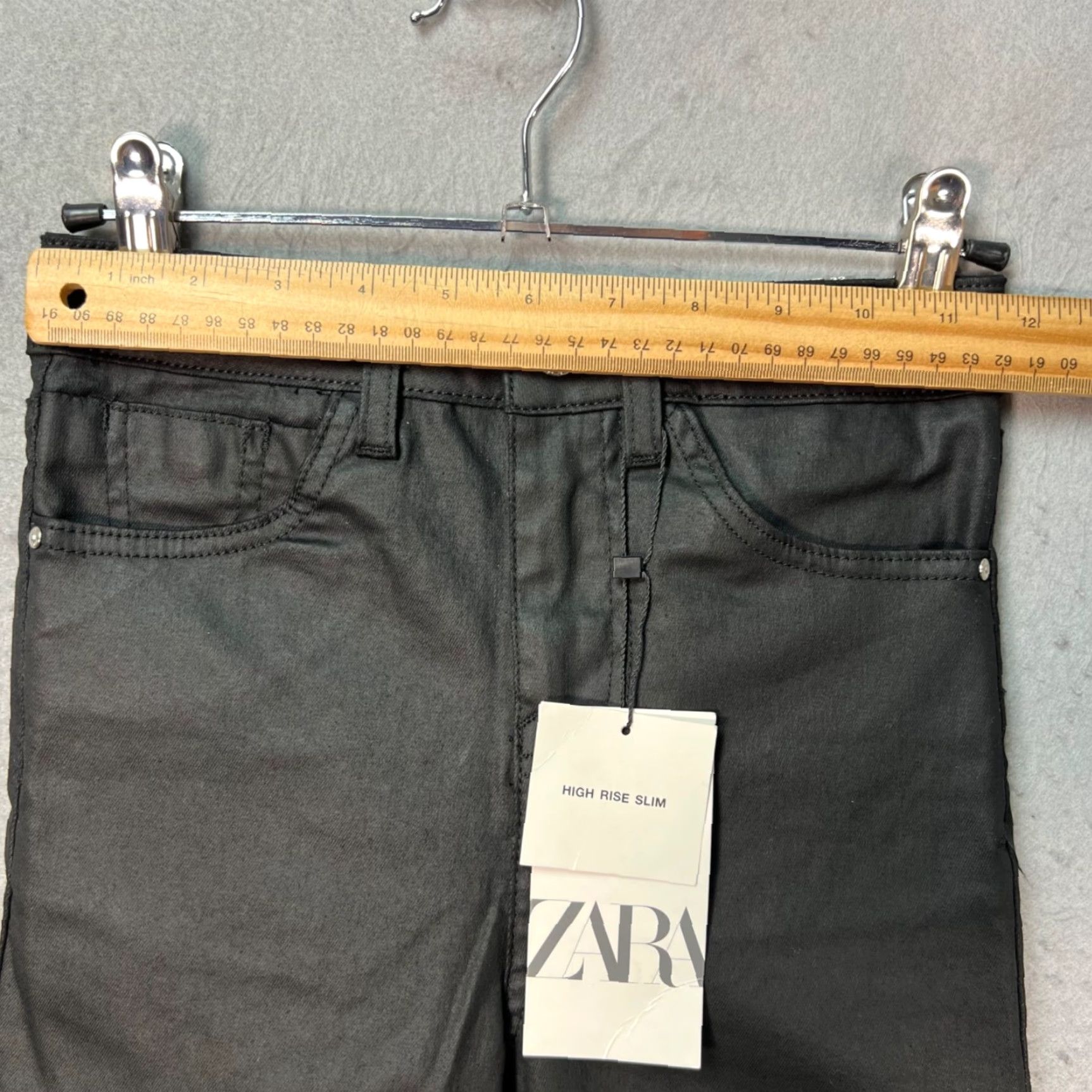Zara Zara Jeans Slim Black Faux Coated High-Rise Denim 5-Pocket Adult Womens 0 Jeans Fall Winter Spring Summer Size 25" / US 0 / IT 36 - 6 Thumbnail