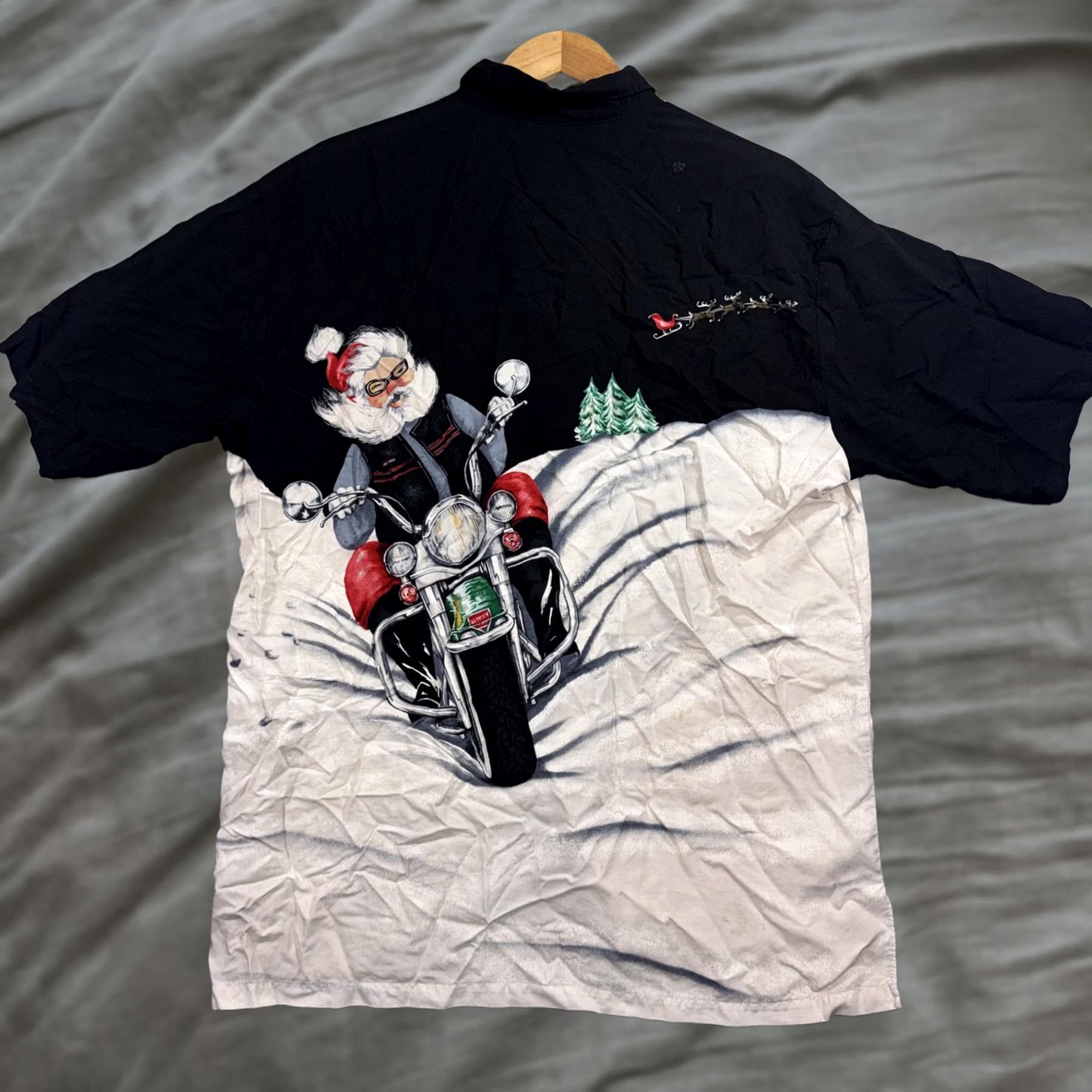 Harley Davidson VINTAGE Harley-Davidson Shirt Mens XL Black Santa Motorcycle Christmas Button Front Size US XL / EU 56 / 4 - 1 Thumbnail