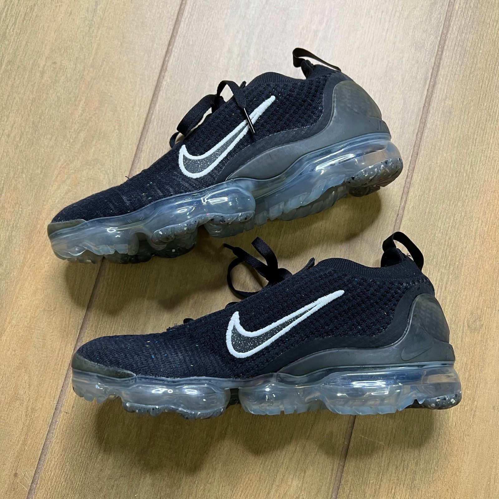 Nike Women's Nike Air VaporMax Sz 8.5 2021 Flyknit Shoes Black Size US 8.5 / IT 38.5 - 6 Thumbnail