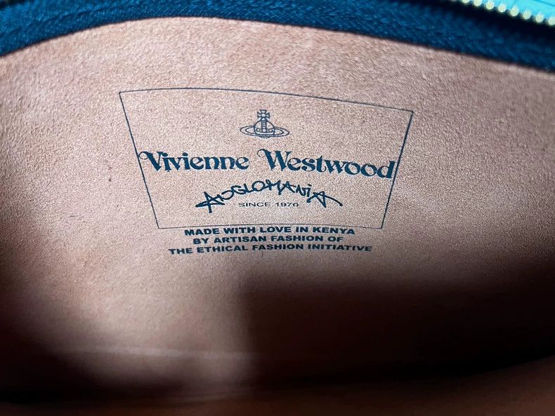 Vivienne Westwood Vivienne Westwood size os Snakes hold bags in the Year of t Size ONE SIZE - 2 Thumbnail