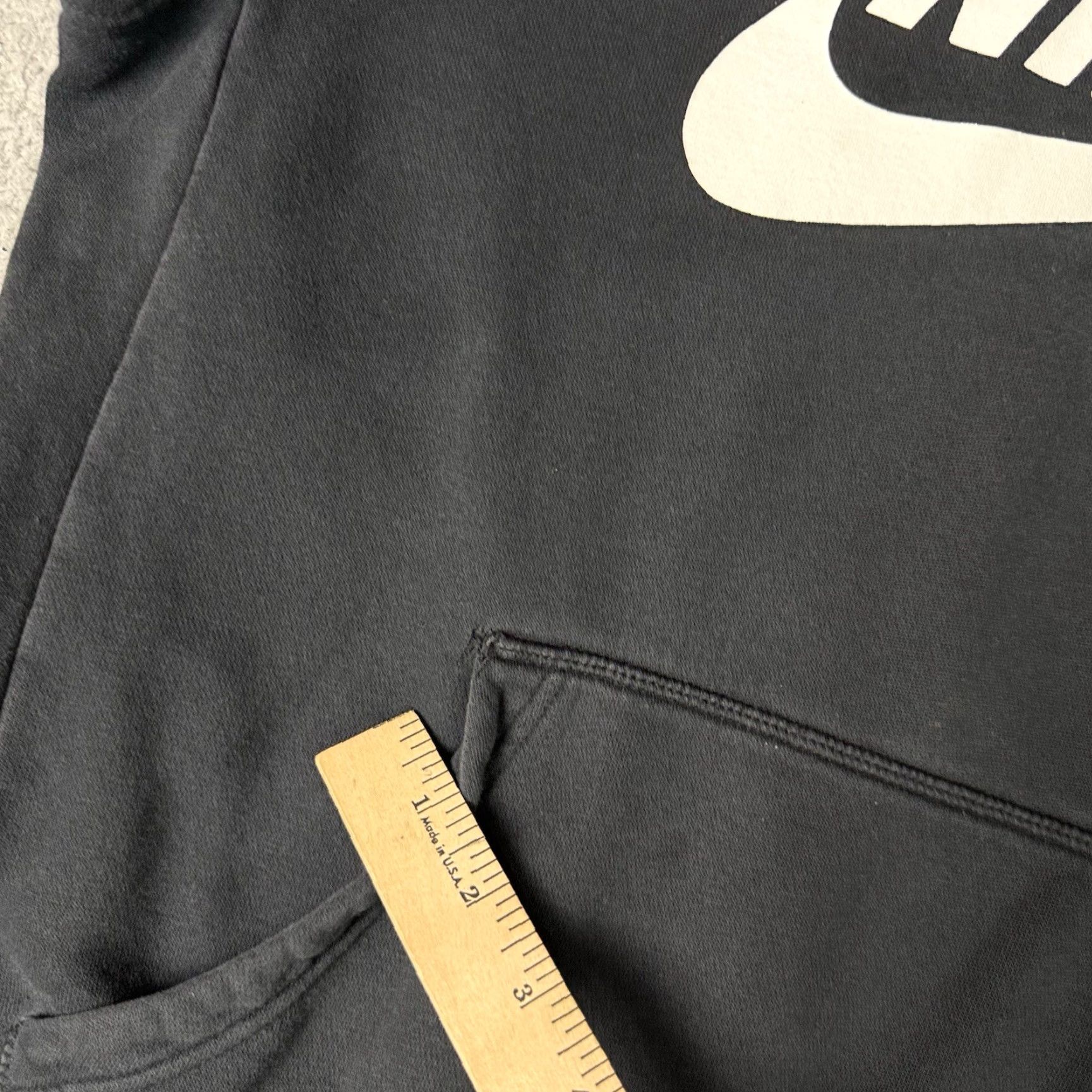 Nike Nike SB Hoodie Sweatshirt Men M Black Fleece Logo Sportswear Skateboard Pullover Hooded Pockets Embroidered Size US M / EU 48-50 / 2 - 7 Thumbnail