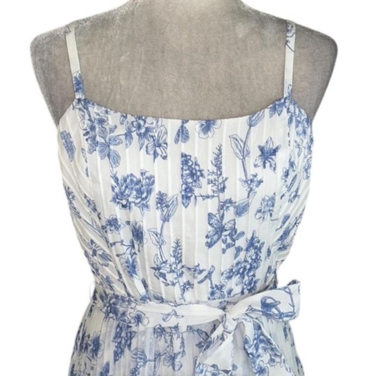 Club Monaco Blue and White Floral Dress -Club Monaco maxi dress Size S / US 4 / IT 40 - 3 Thumbnail
