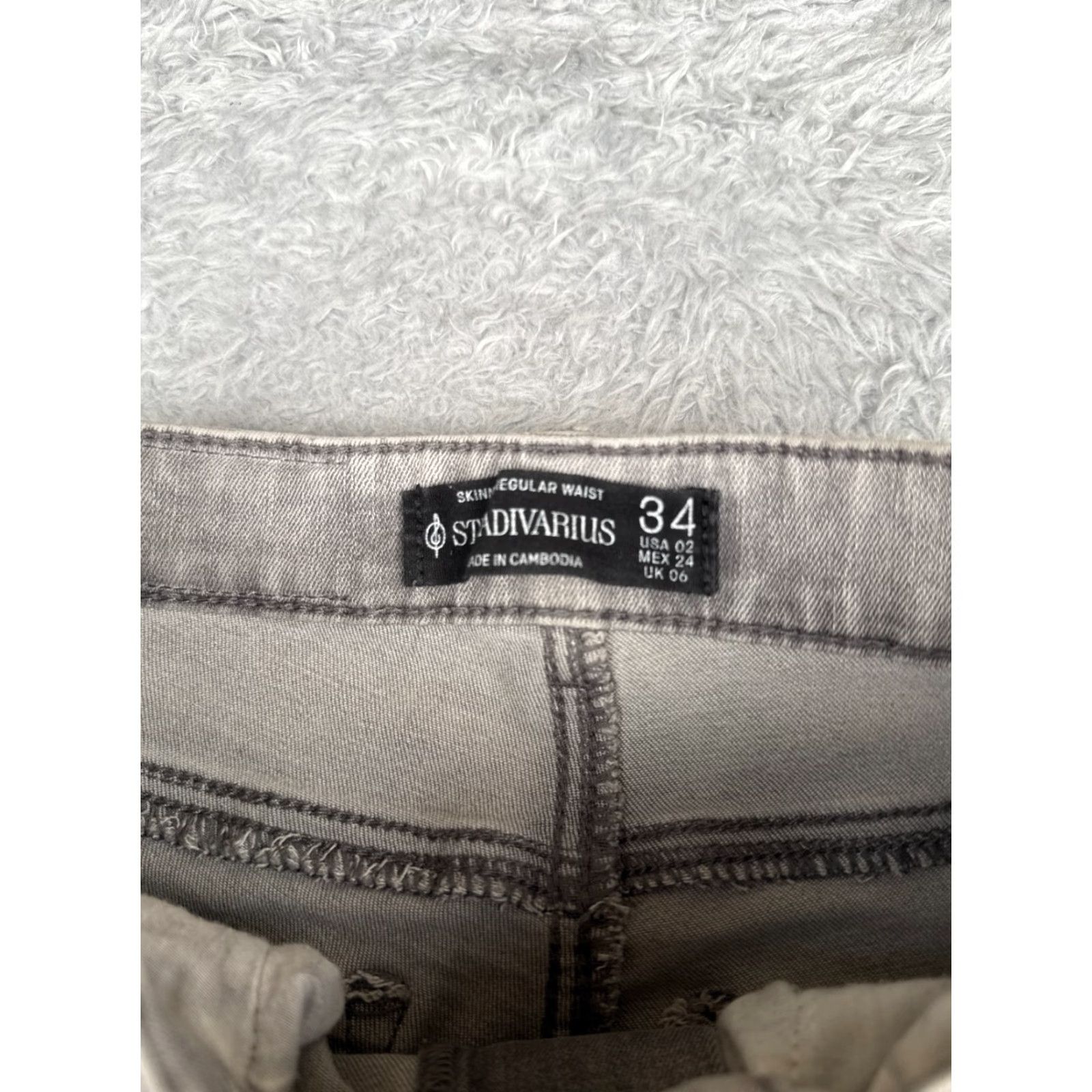 Stradivarius Stradivarius Jeans Womens Gray Skinny Regular Waist Cotton 23x27 Distressed Stretch Pockets 5-Pocket Design Vintage: No Feature: Medium Wash 2 Size 26" / US 2 / IT 38 - 6 Thumbnail