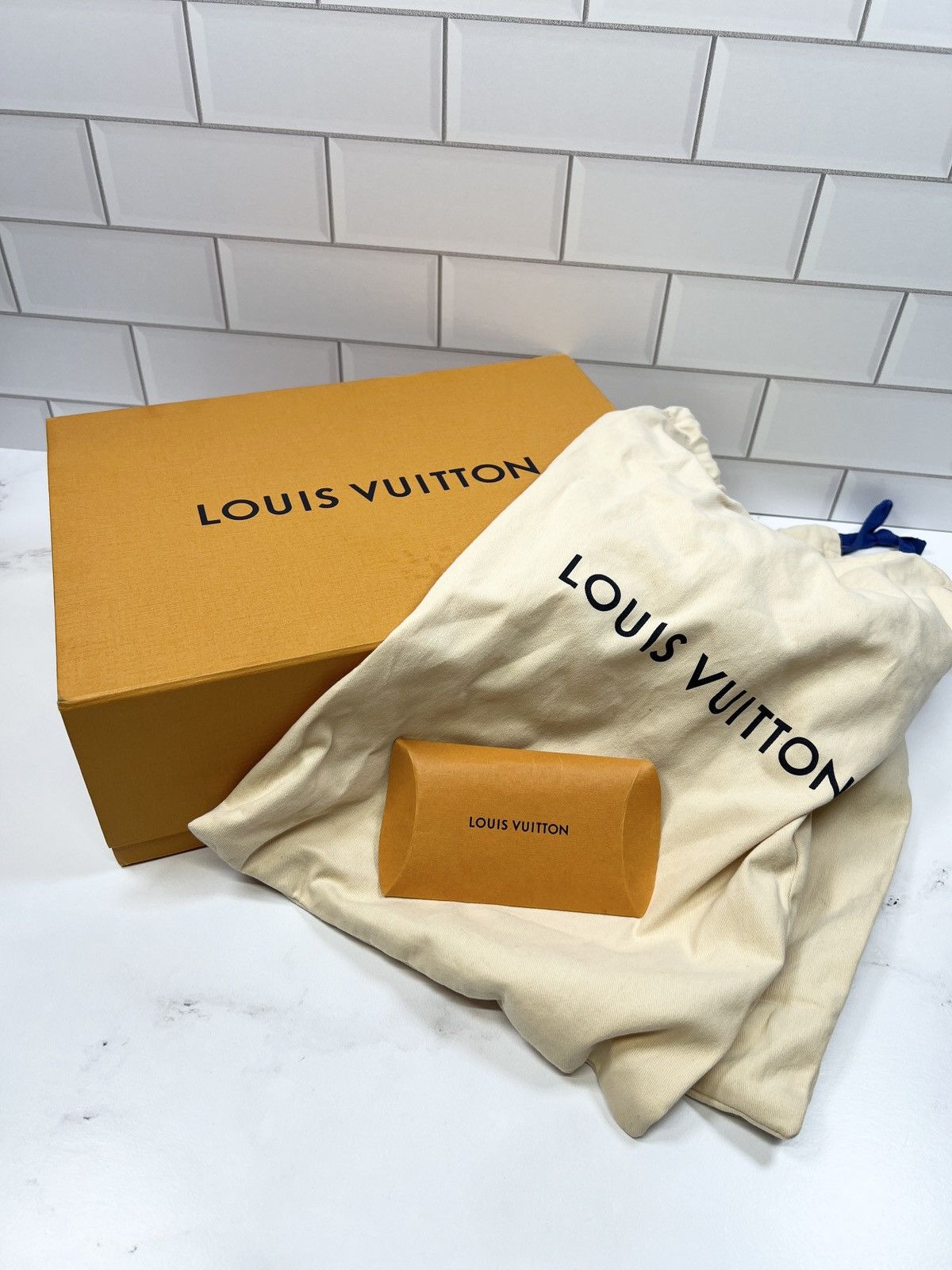 Louis Vuitton LV Louis Vuitton Leather Suede Trainer Trainers Men Sneakers Size US 8.5 / EU 41-42 - 8 Thumbnail