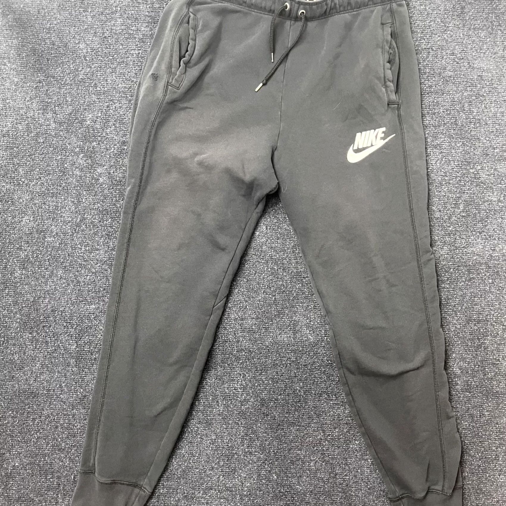 Nike Nike Sweatpants Mens M Black Fleece Joggers Elastic Waist Pockets Swoosh Size US 31 - 2 Thumbnail