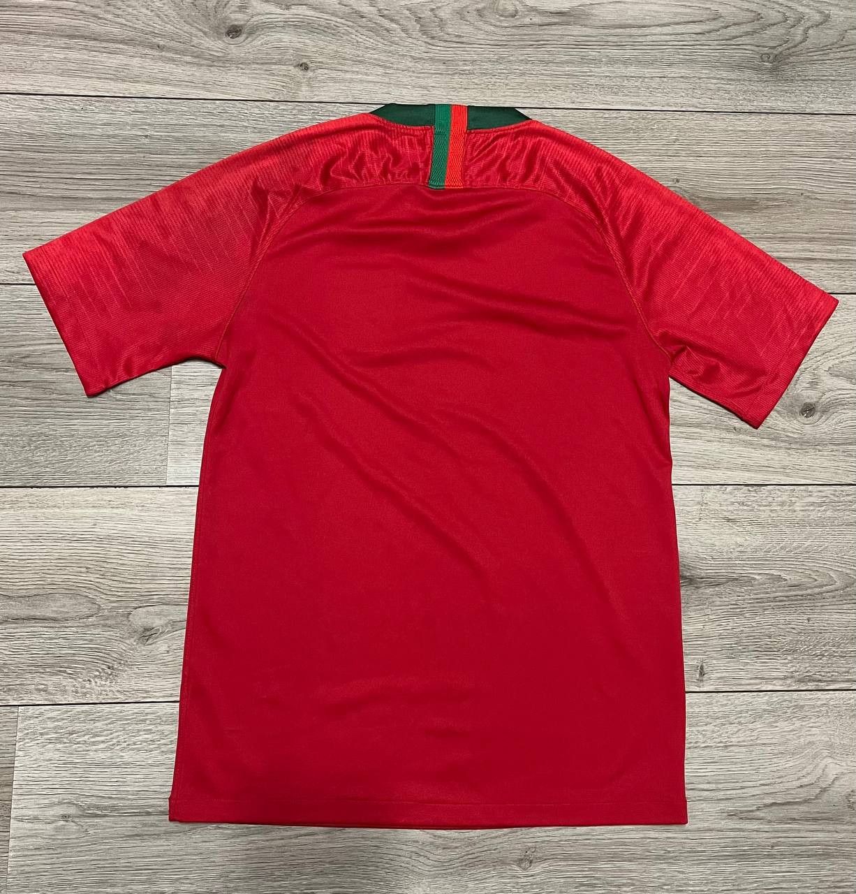 Nike × Vintage Portugal National Team 2018 Home Football Shirt Nike Size US S / EU 44-46 / 1 - 5 Thumbnail