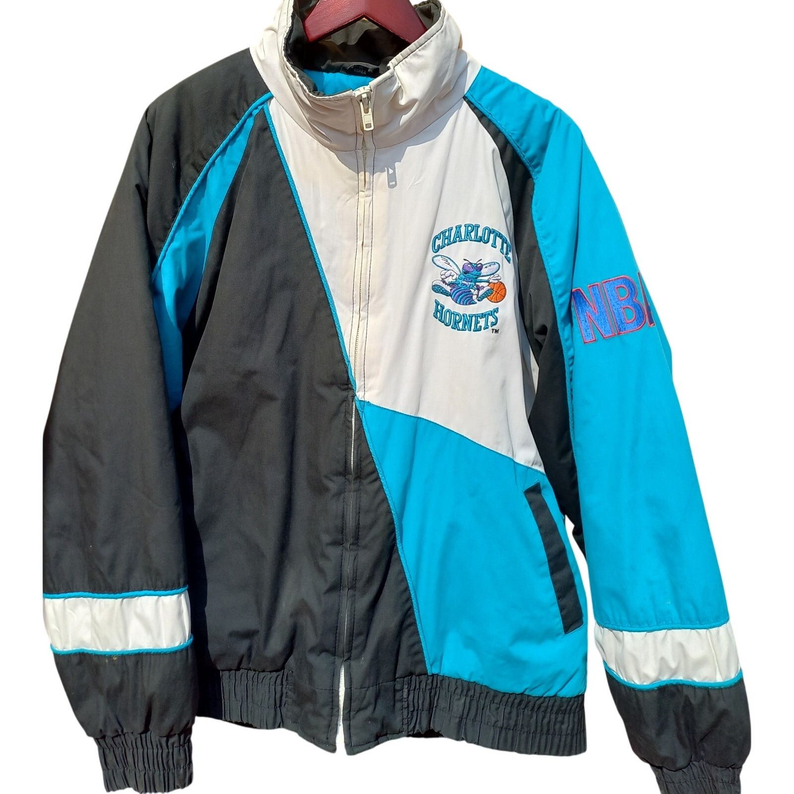 NBA × Starter Charlotte Hornets 90s PP Color Block puffer L teal NBA vtg Size US L / EU 52-54 / 3 - 3 Thumbnail