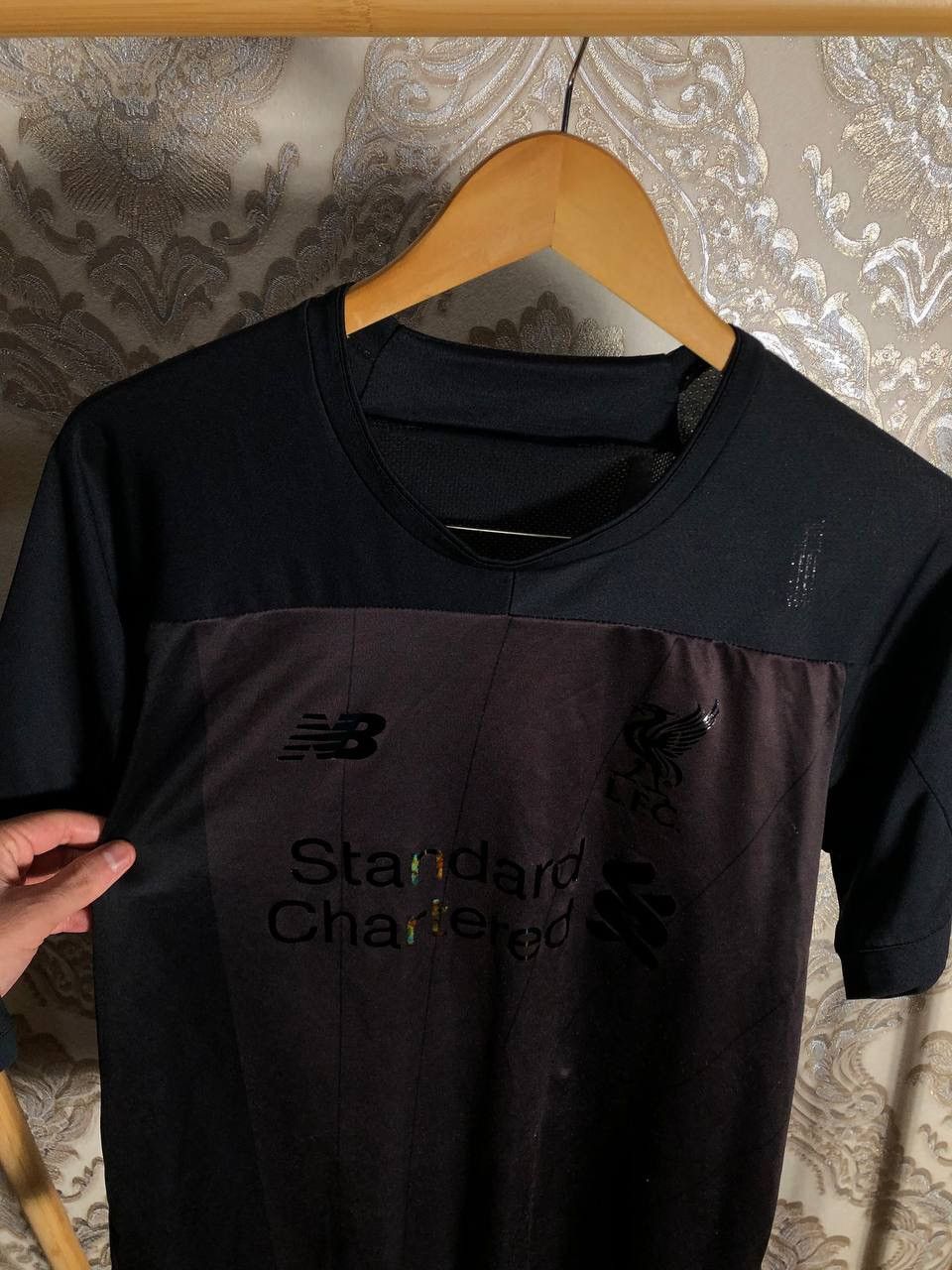 New Balance VINTAGE NEW BALANCE FC LIVERPOOL ENGLAND SOCCER JERSEY RETRO Size US L / EU 52-54 / 3 - 3 Thumbnail