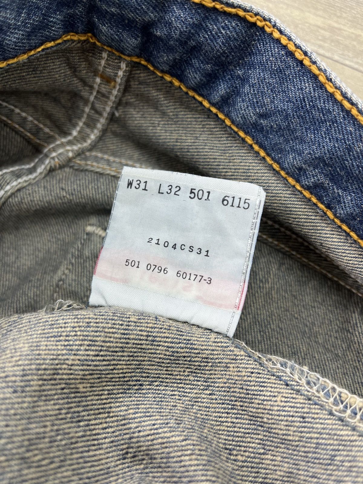 Levi's Vintage Clothing 🇺🇸1990s Vintage Levis 501 USA Straight 31x32 Faded Blue Jeans Size US 31 - 10 Thumbnail