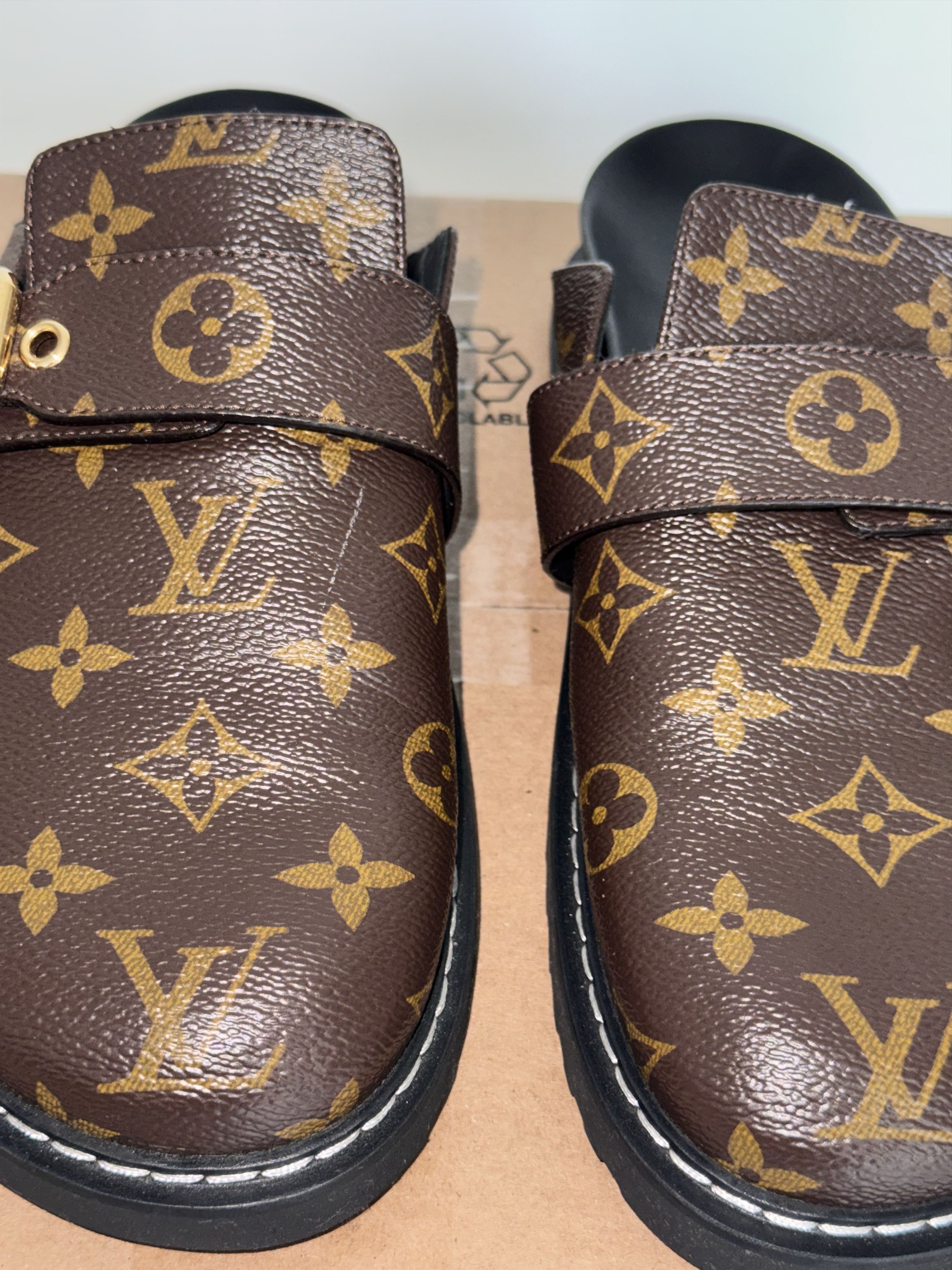 Louis Vuitton Louis Vuitton Monogram Birkenstock Sandals/ Clog Size US 9 / IT 39 - 6 Thumbnail